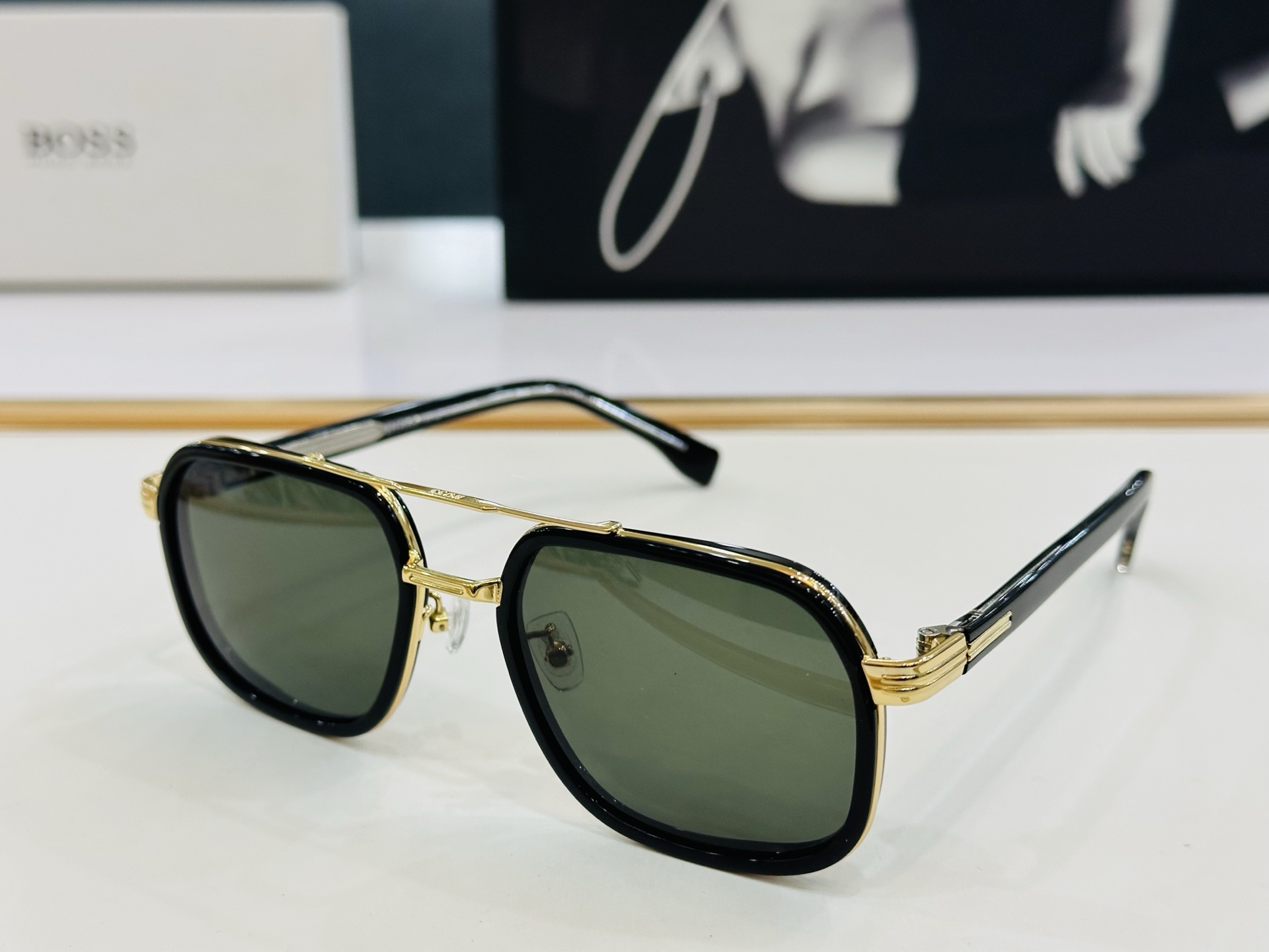 🆕 BOSS 1724/S Size：55口19-150太阳眼镜 🕶🕶高品质 经典不过时框型 C品质优良