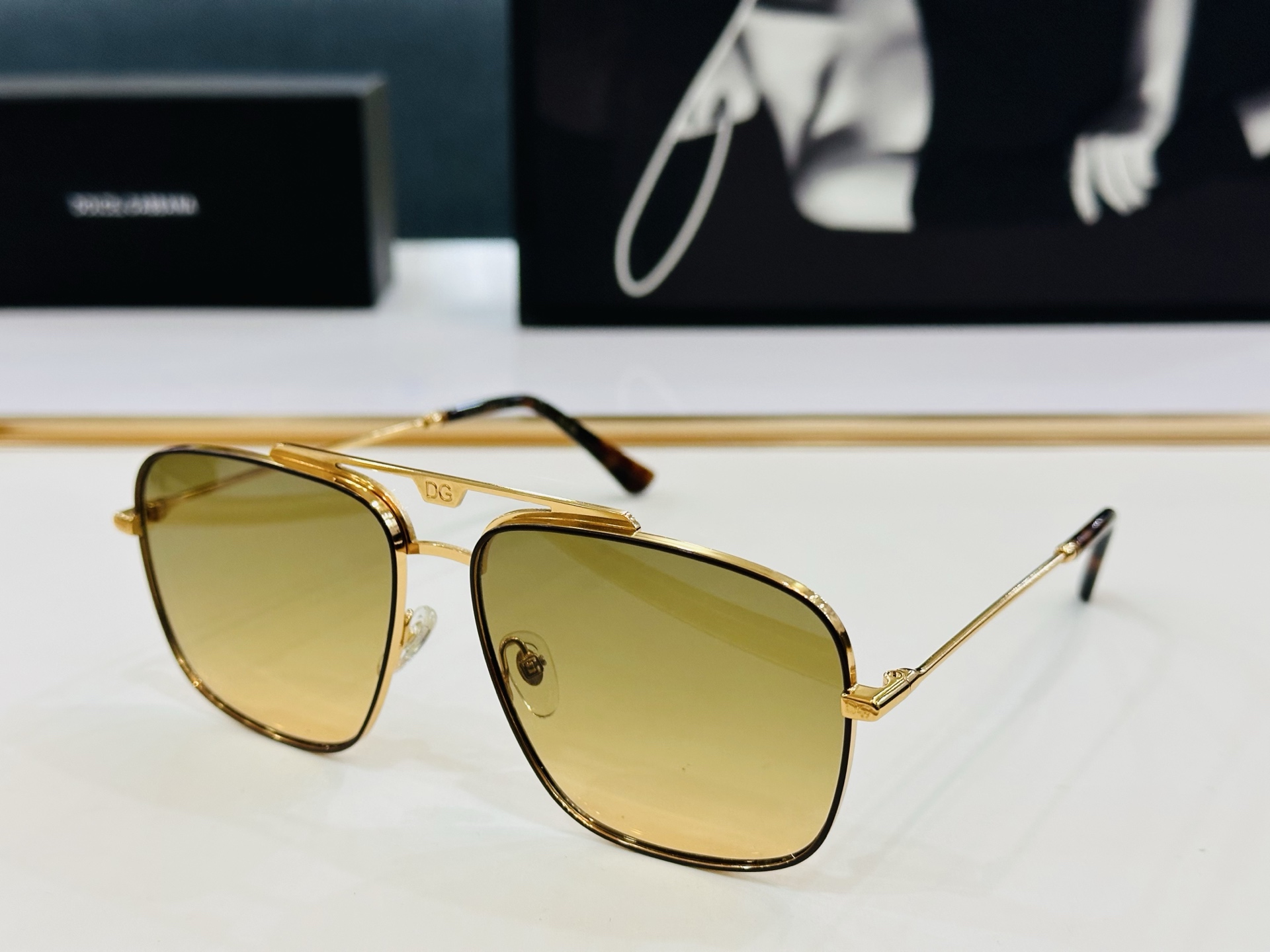 🆕 官网款 🔺DOLCE&GABBAN*🔻DG2264 Size：61口15-145 新颖独特🔝🔝D美艳
