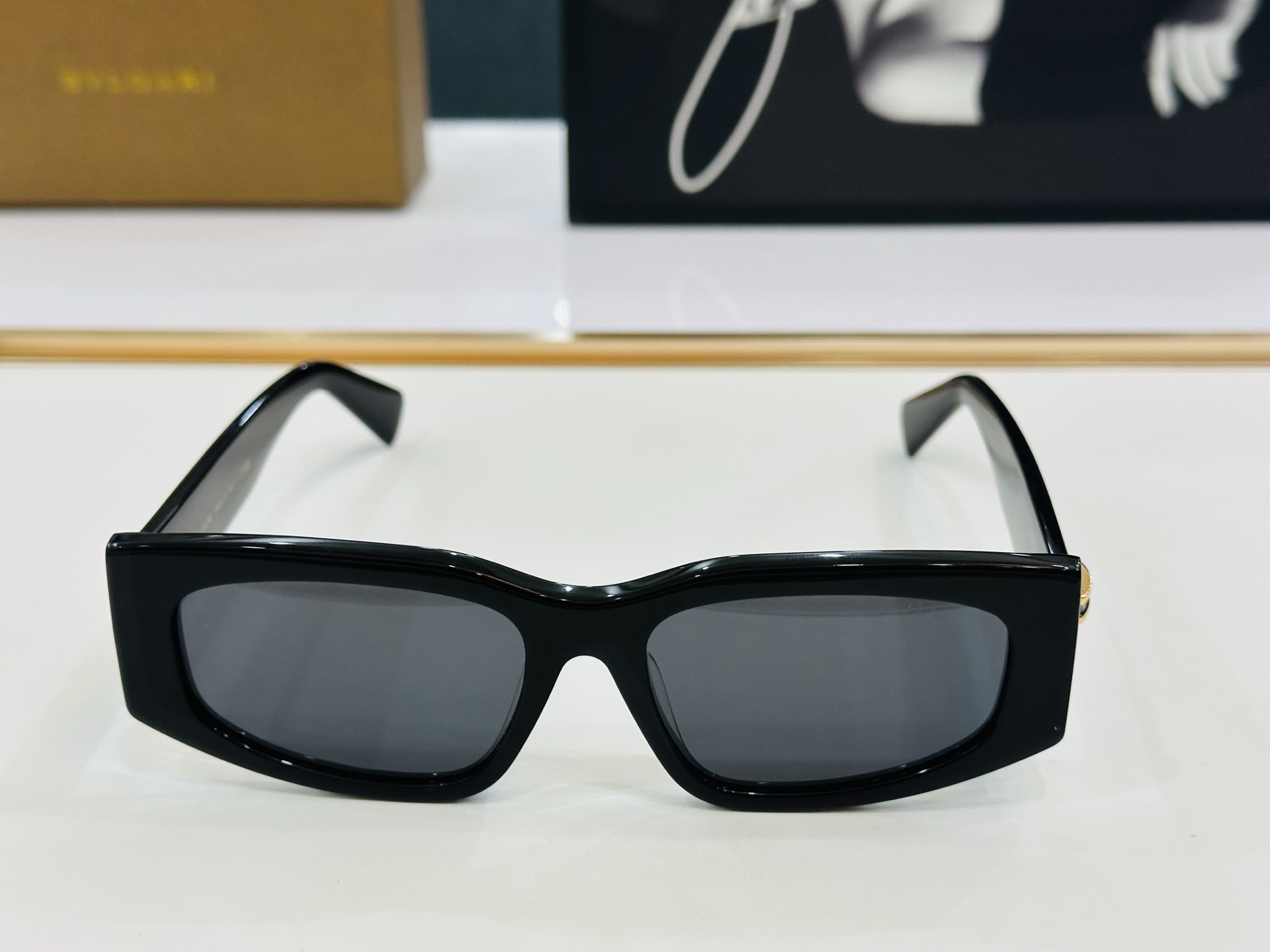 🆕款 官网同售 宝格家 BV40014 👍 Size ：55口17-145  绝对要买😎品质非常完美 D