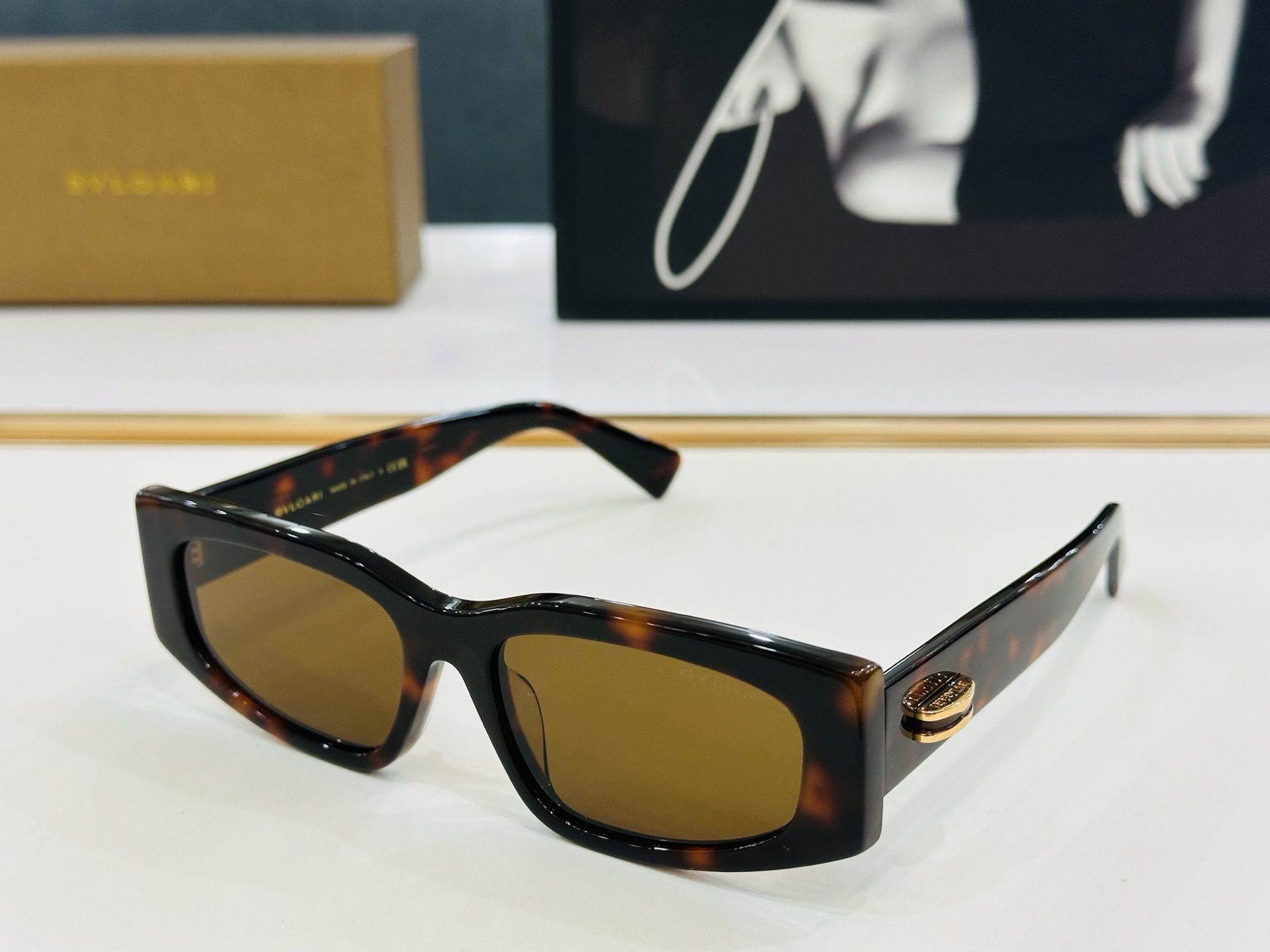 🆕款 官网同售 宝格家 BV40014 👍 Size ：55口17-145  绝对要买😎品质非常完美 D