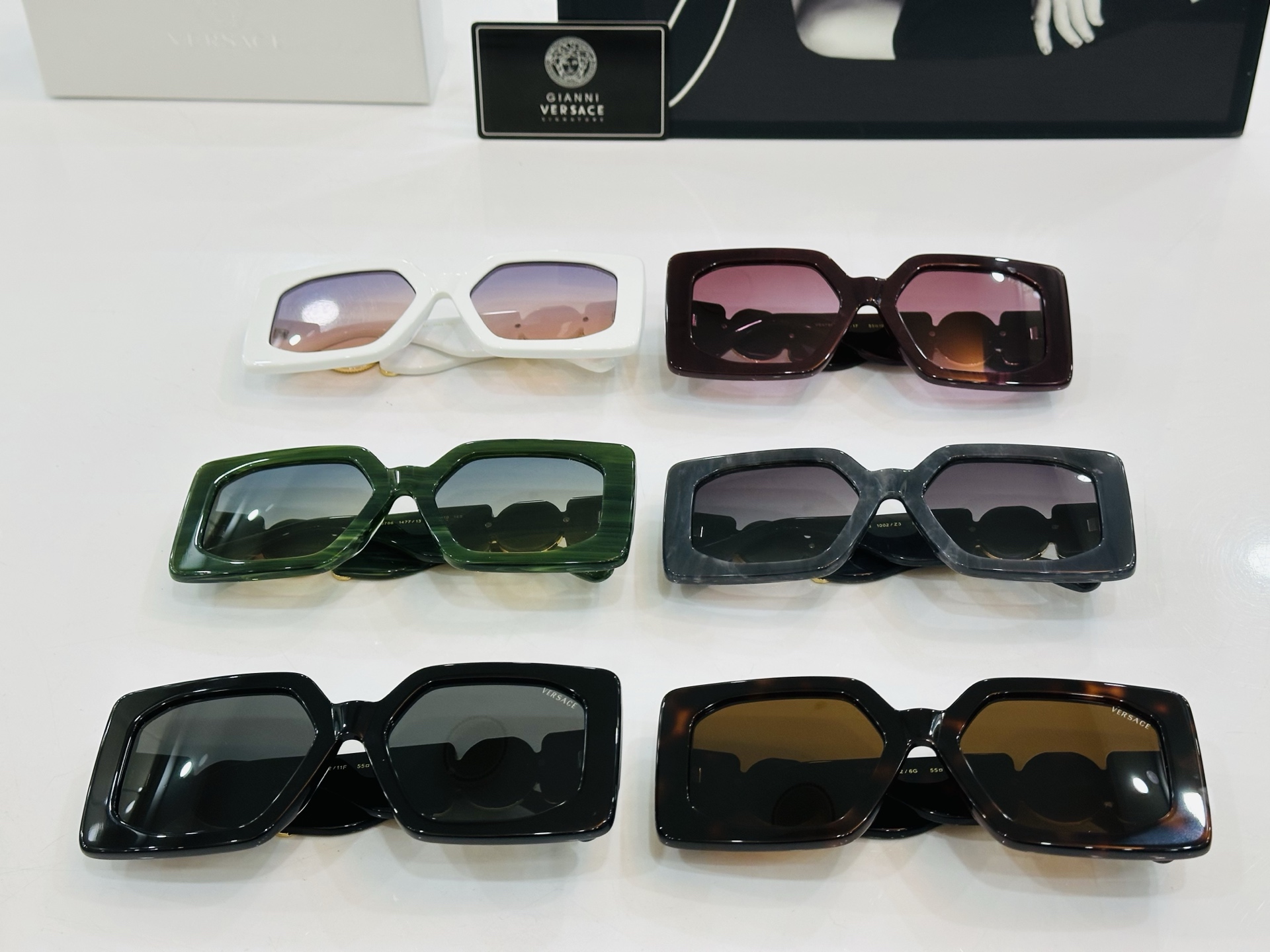 🎉🎉范思家 VERSACE✨MOD：VE6786 Size：55口19-148 ✨D有范 