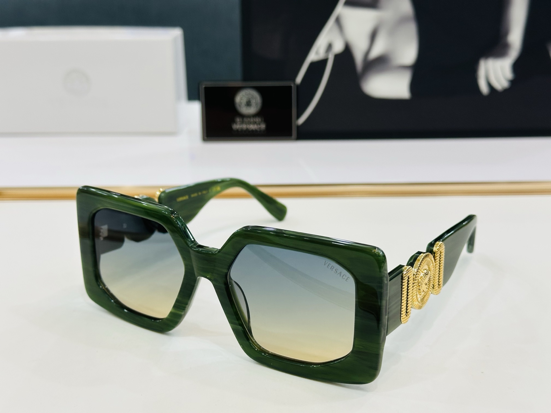 🎉🎉范思家 VERSACE✨MOD：VE6786 Size：55口19-148 ✨D有范 