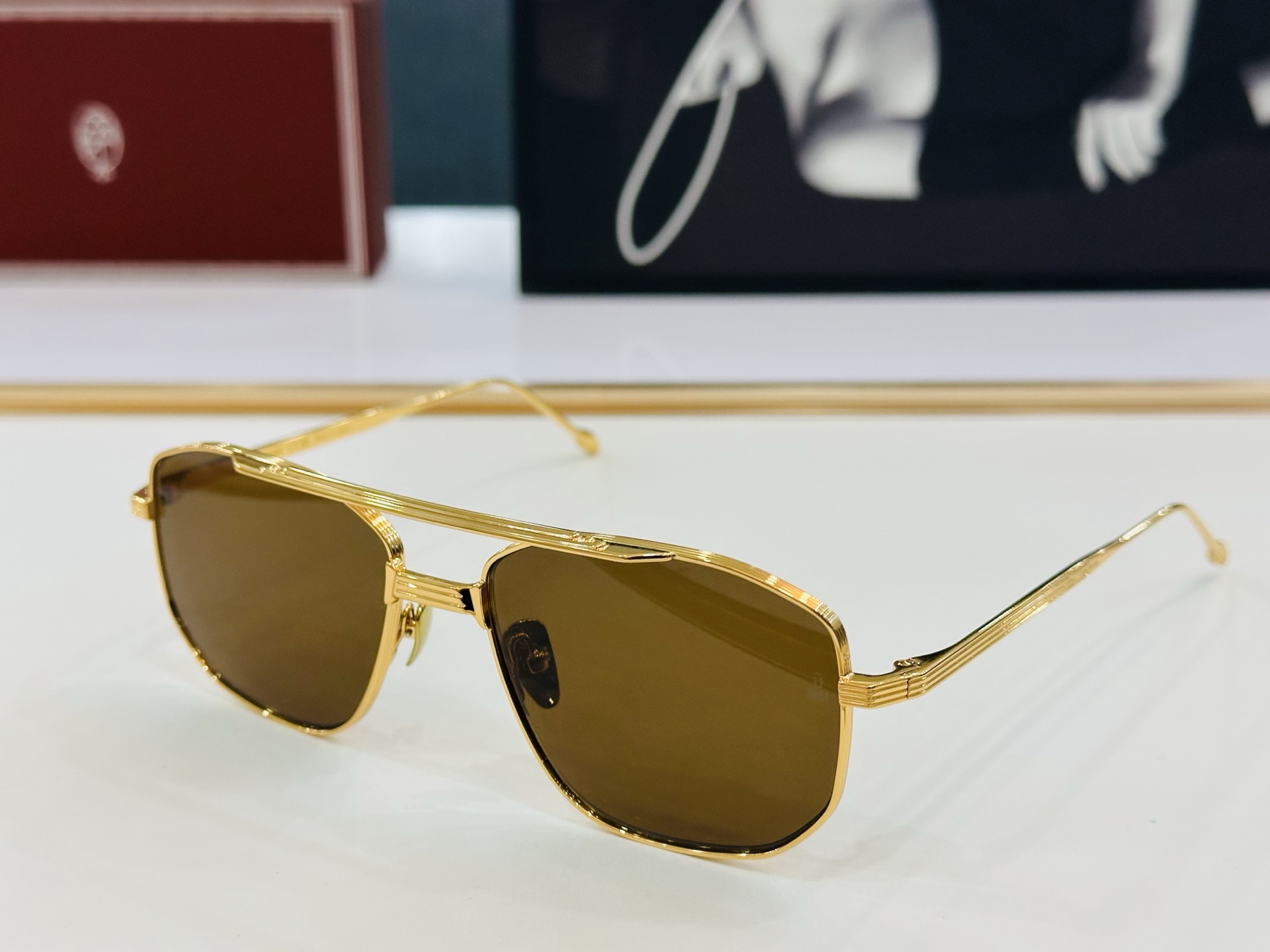 JACQUES MARIE SCARPA55  日本手工眼镜 镜框採用上板材打造出  SIZE：56口1