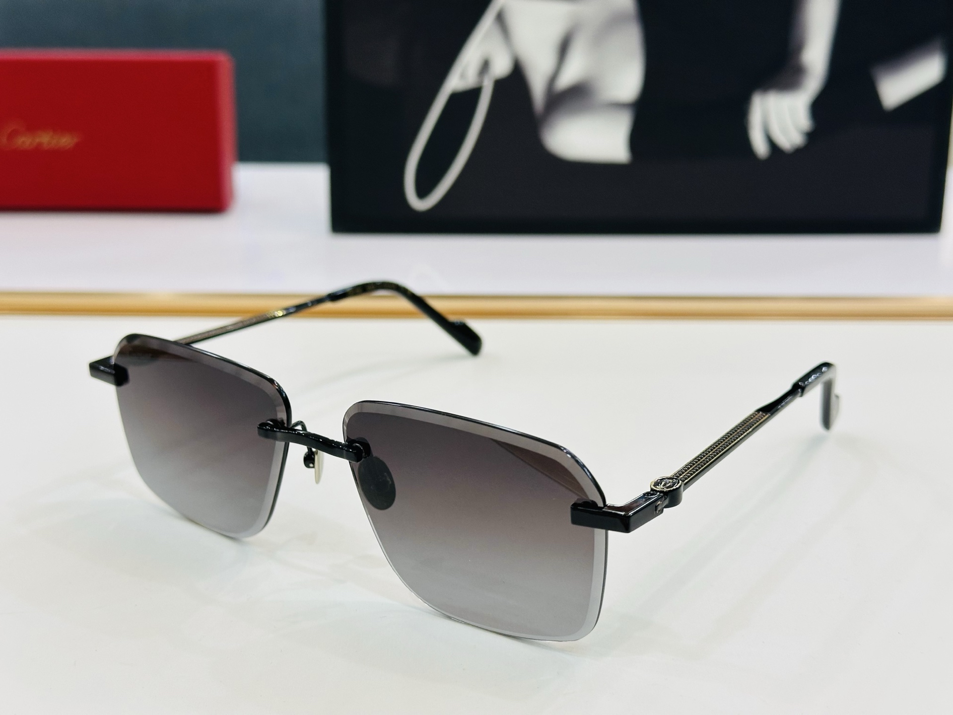 Cartie* 卡家 CT0501S 太阳镜 Size：50口15-145 工艺精湛气质十足！q男女同款