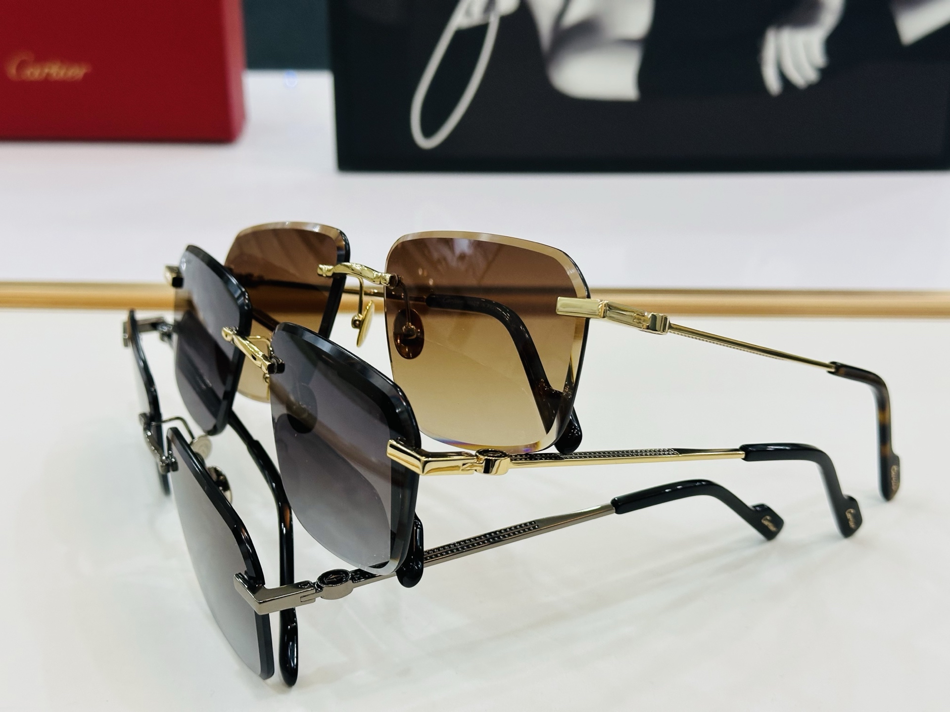 Cartie* 卡家 CT0501S 太阳镜 Size：50口15-145 工艺精湛气质十足！q男女同款