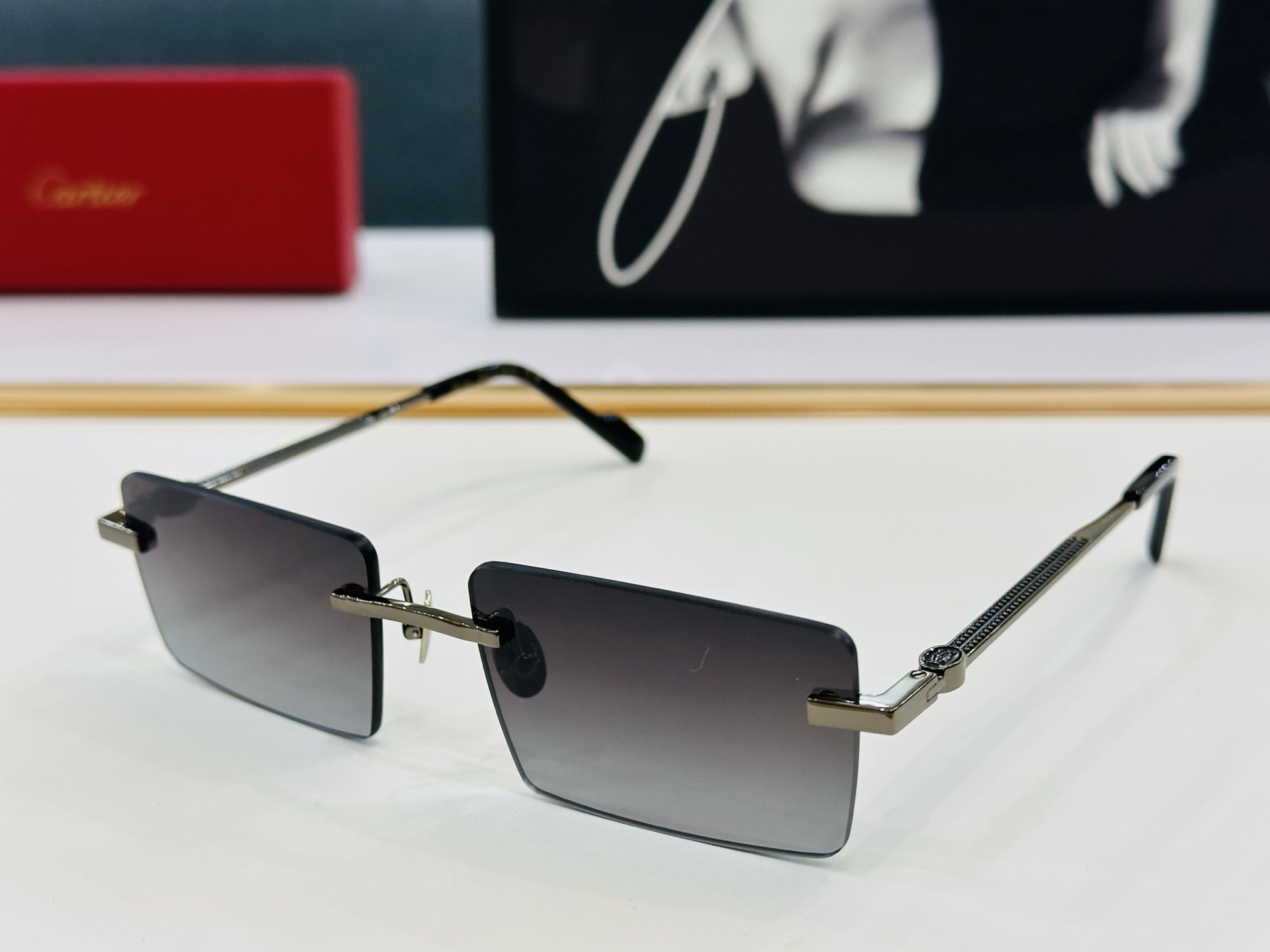Cartie* 卡家 CT0500S 太阳镜 Size：56口18-145 工艺精湛气质十足！q男女同款