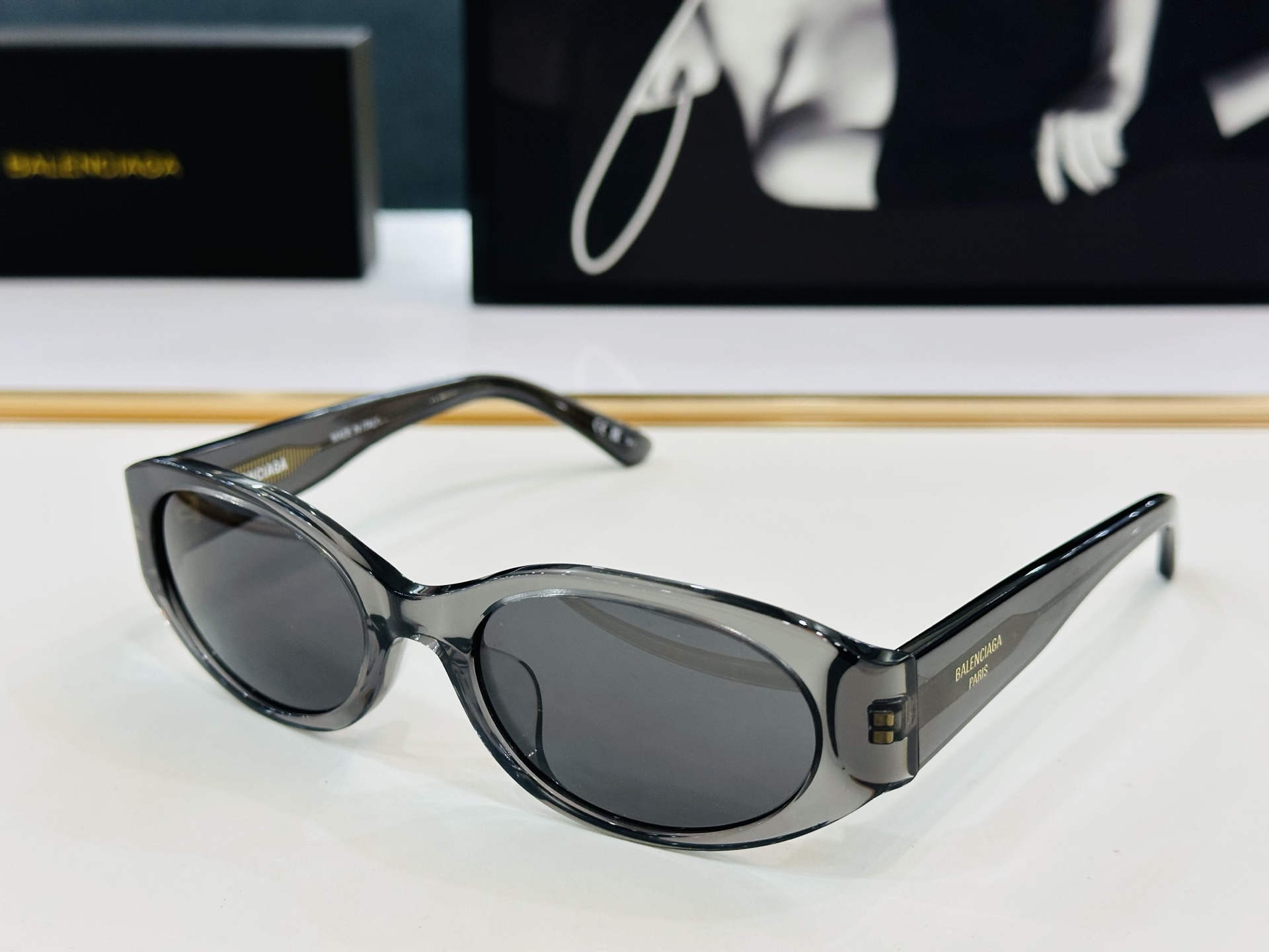 BALENCIAGA巴黎世家 BB0369SK Size：55口20-145 超级百搭造型 J百搭时尚 