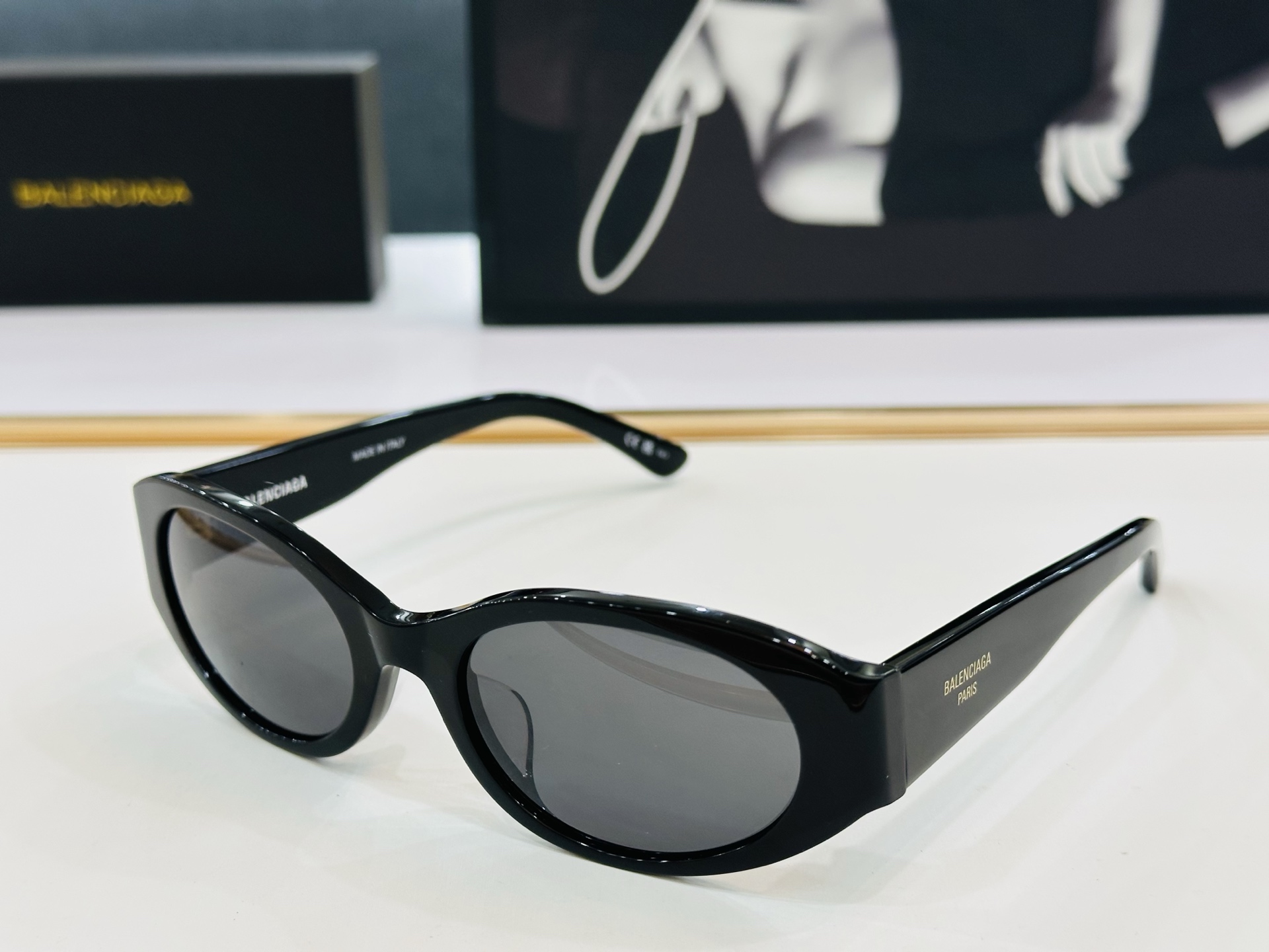 BALENCIAGA巴黎世家 BB0369SK Size：55口20-145 超级百搭造型 J百搭时尚 