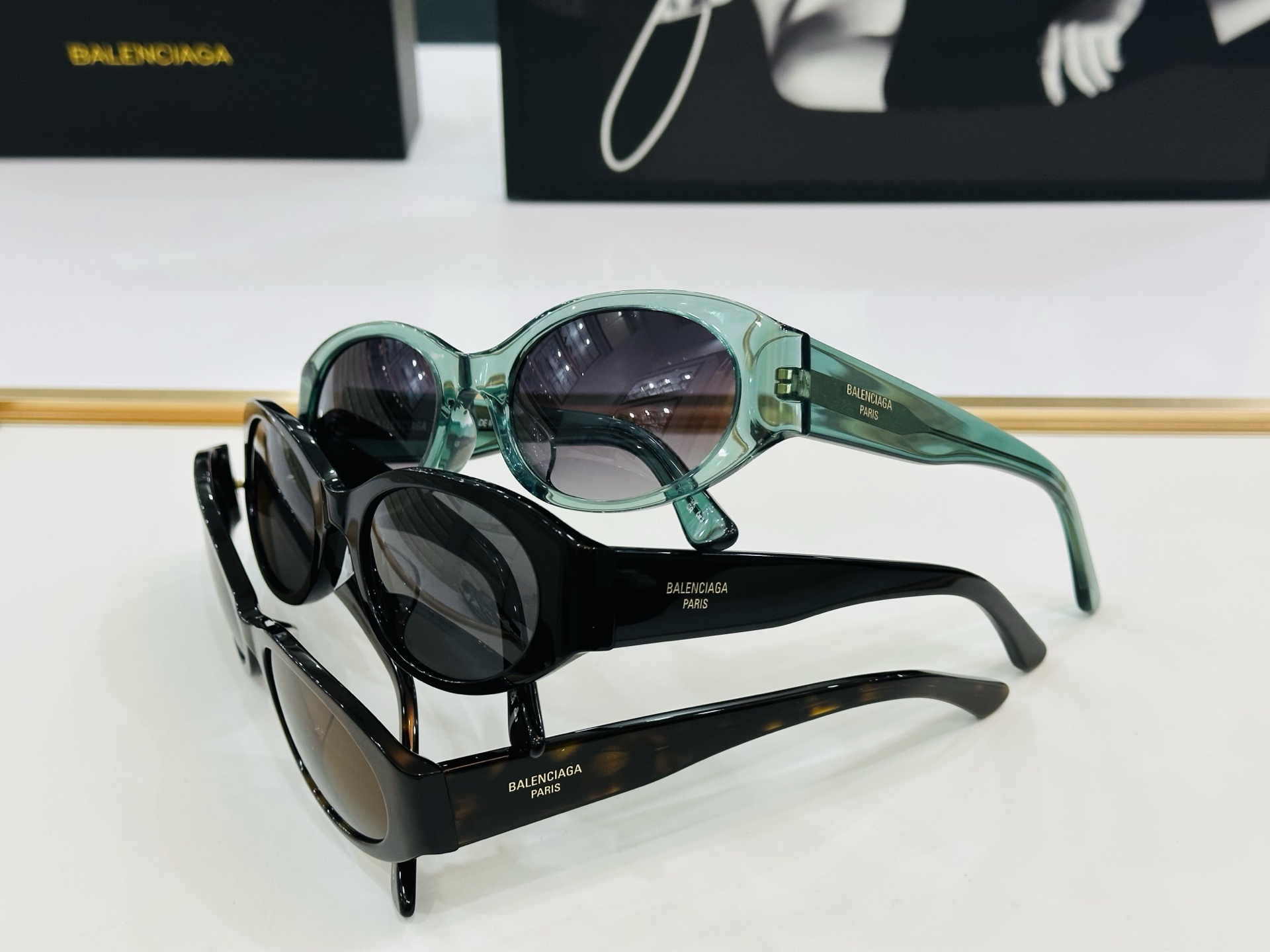 BALENCIAGA巴黎世家 BB0369SK Size：55口20-145 超级百搭造型 J百搭时尚 