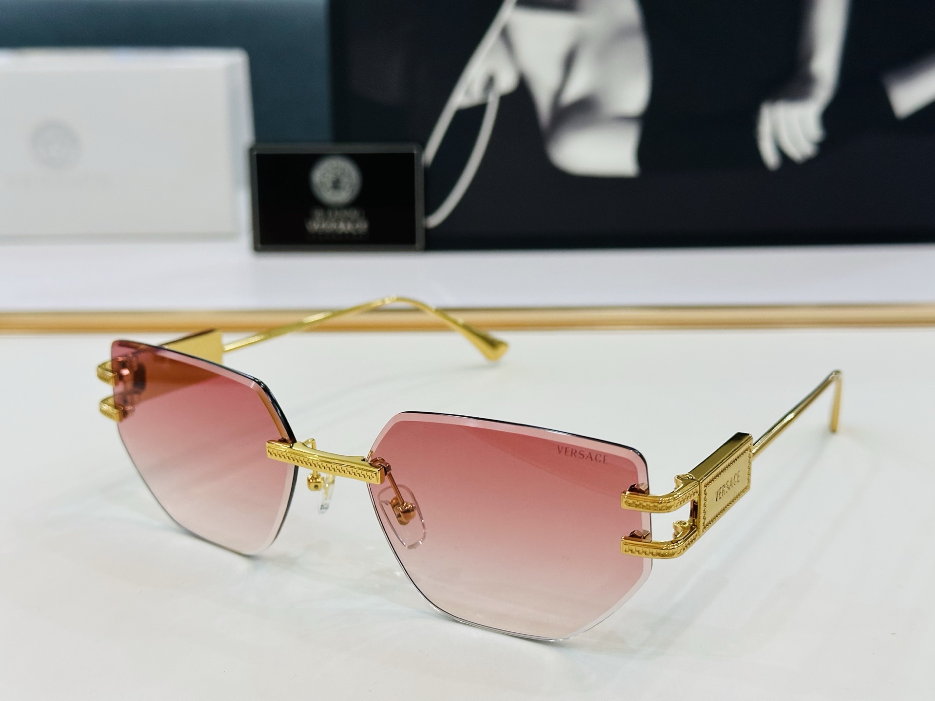 🎉🎉范思家 VERSACE✨VE2276 Size：60口18-145 ✨q有范 