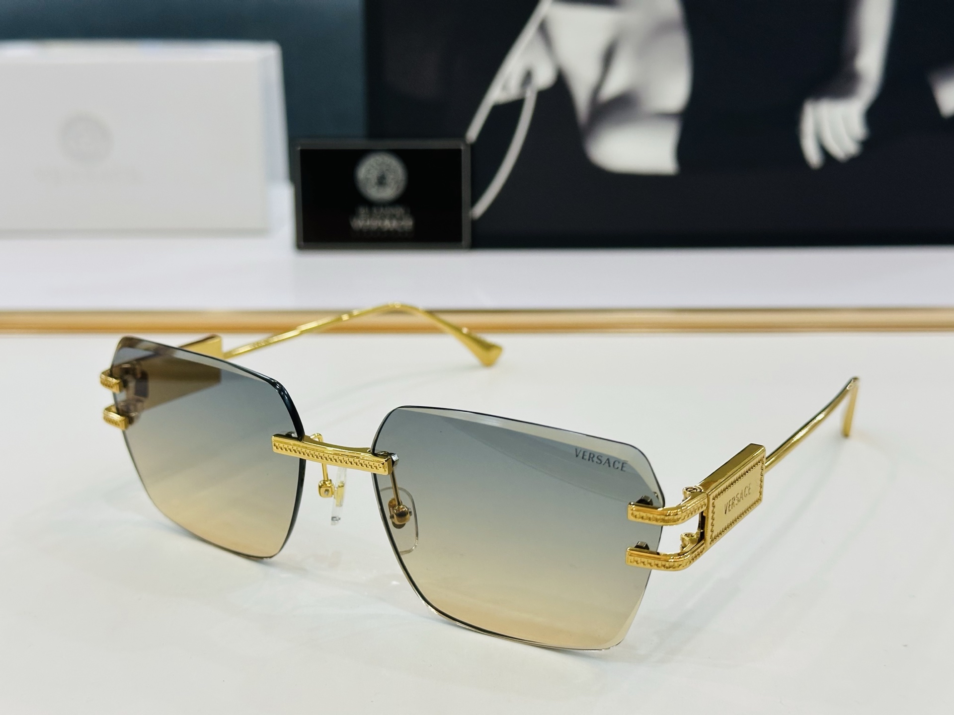 🎉🎉范思家 VERSACE✨VE2275Size：60口15-145 ✨q有范 