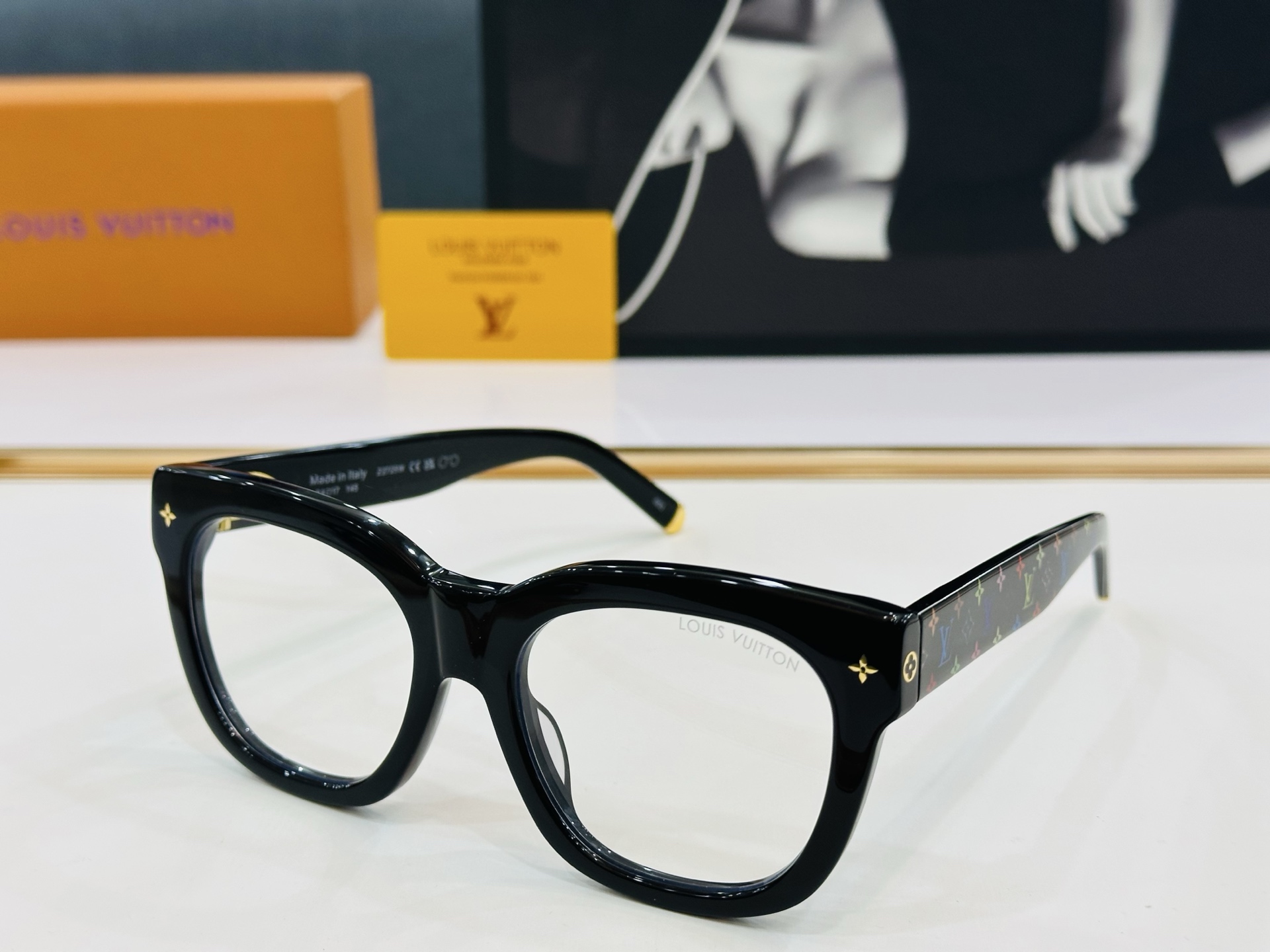 路易家 🎩Z2725W Size：54口17-145  充满活力的 展现独特个性🌟展现大气的你 C高品质