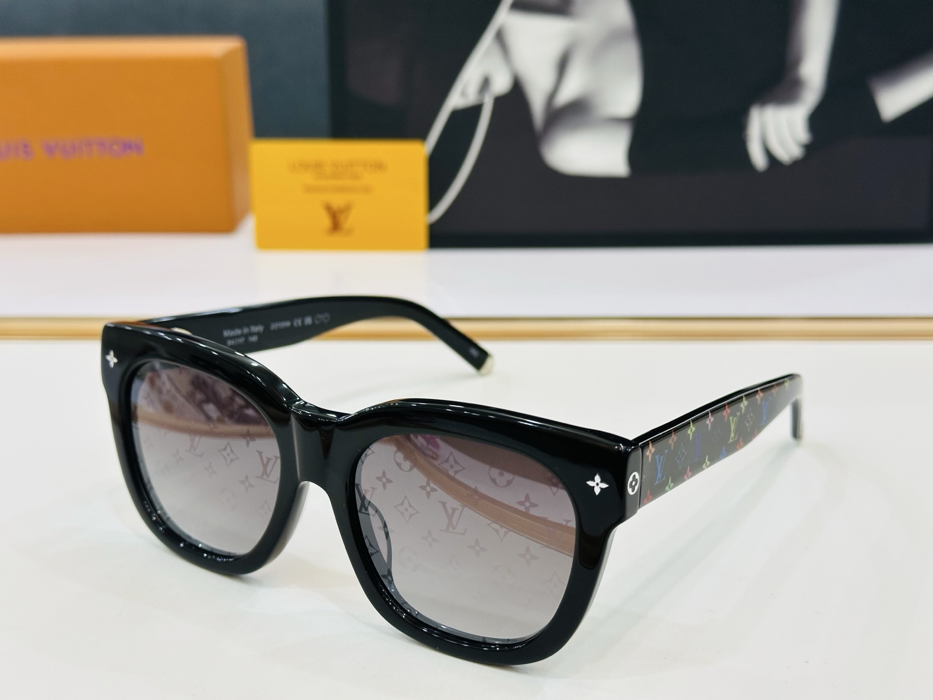 路易家 🎩Z2725W Size：54口17-145  充满活力的 展现独特个性🌟展现大气的你 C高品质