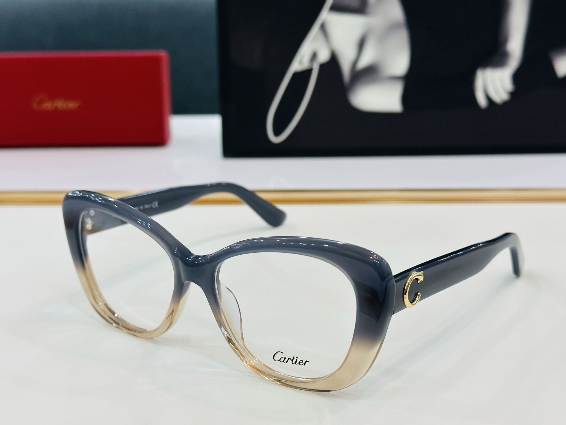 Cartie* 卡家 太阳镜 CT0495 Size：53口19-145 工艺精湛气质十足！Z男女同款 