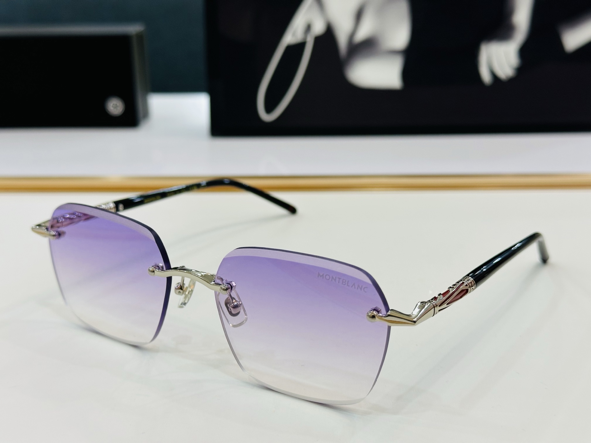 MB0705S Size：56口18-145  🌤万宝龙  非常能彰显一个人的品味品质做工稳实 bm太阳