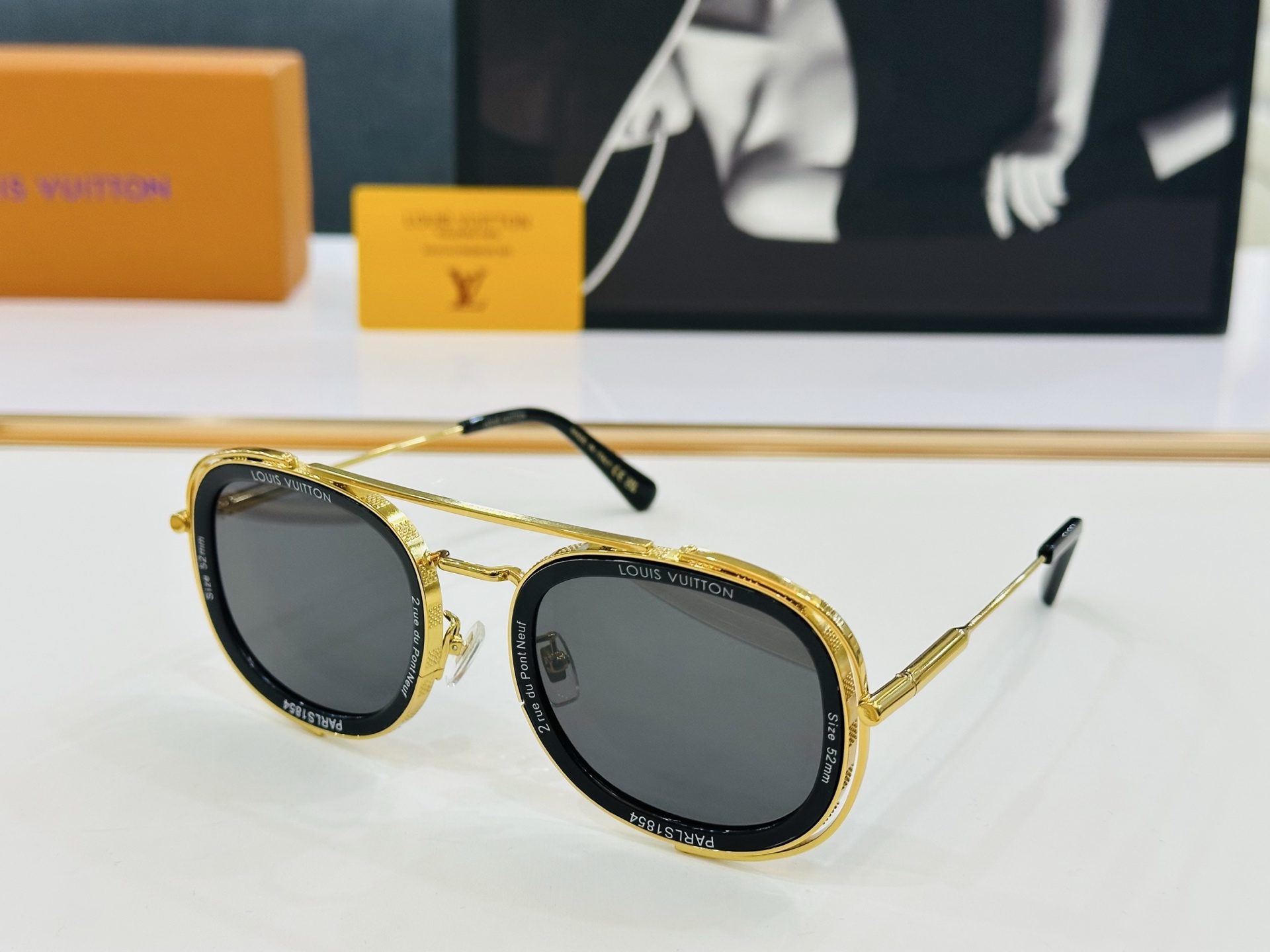 路易家 🎩Z2213 Size：52口24-145 充满活力的 展现独特个性🌟展现大气的你 X高品质 👍