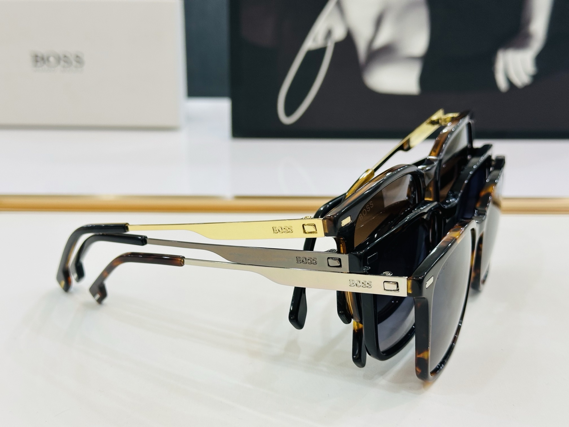 🆕 BOSS 1694/S Size：54口19-150太阳眼镜 🕶🕶高品质 经典不过时框型 C品质优良