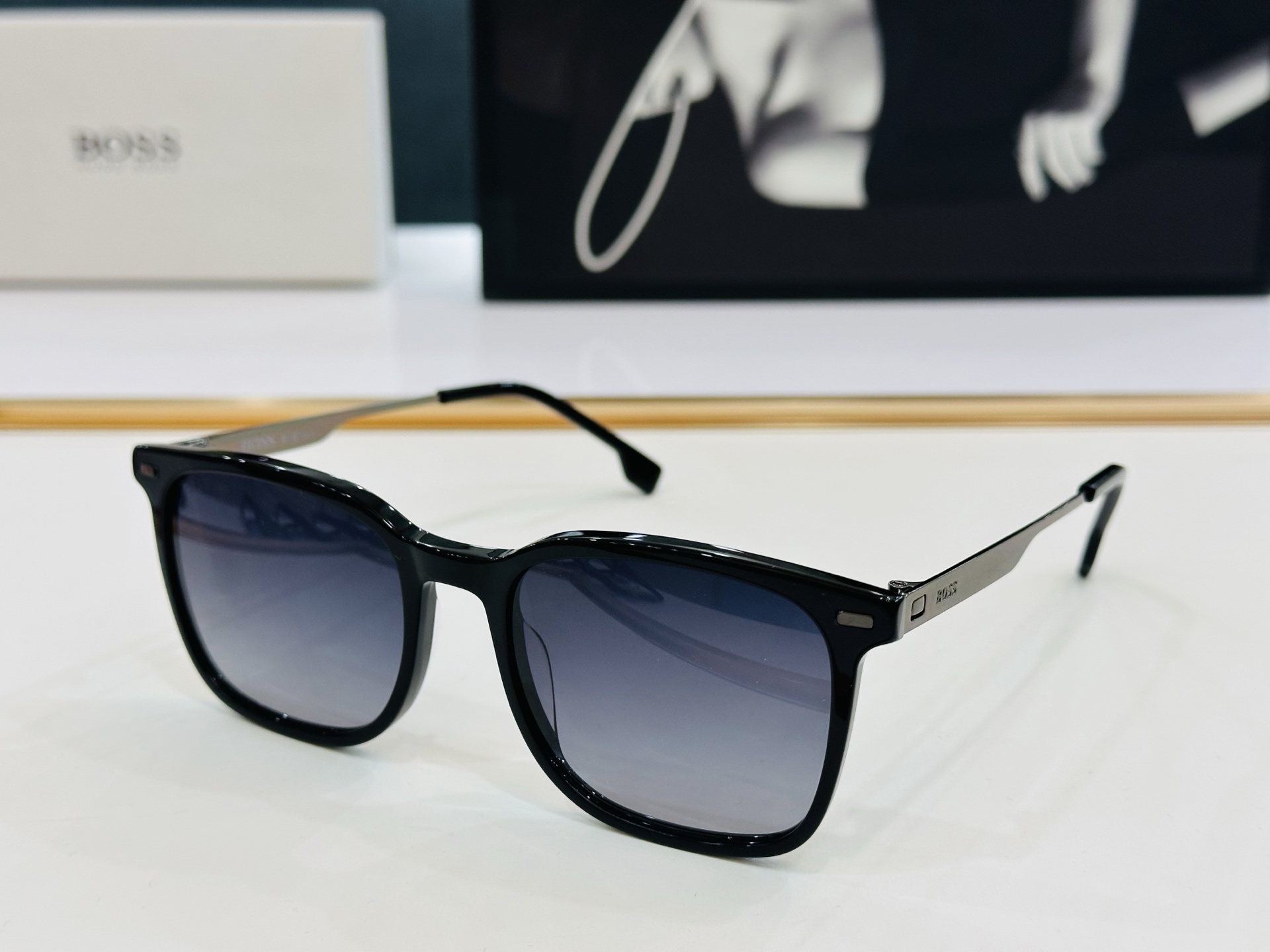 🆕 BOSS 1694/S Size：54口19-150太阳眼镜 🕶🕶高品质 经典不过时框型 C品质优良