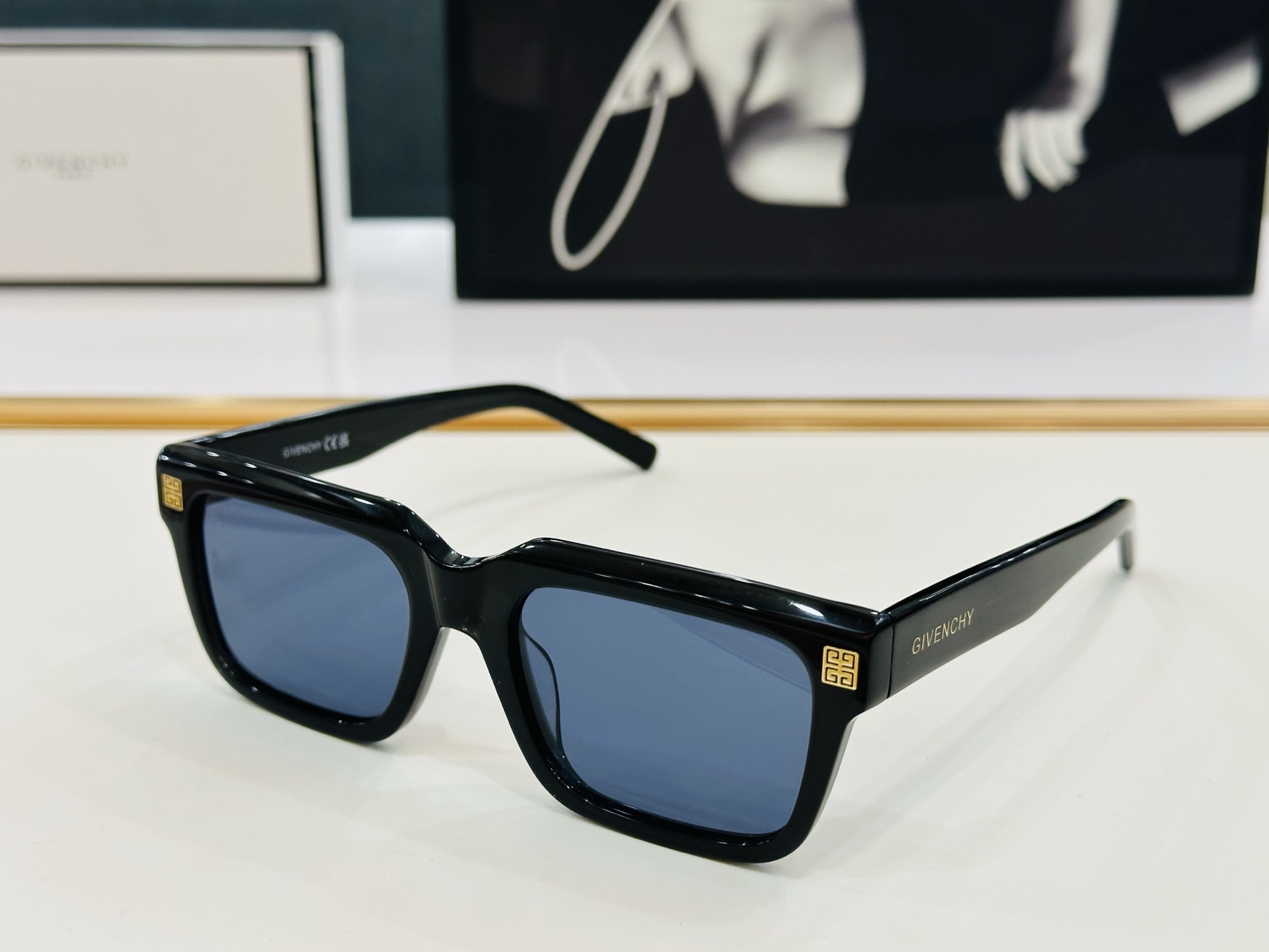 Givench* 纪凡家 GV40039U Size：53口19-145 原单 👍👍细节做工精细 L太阳