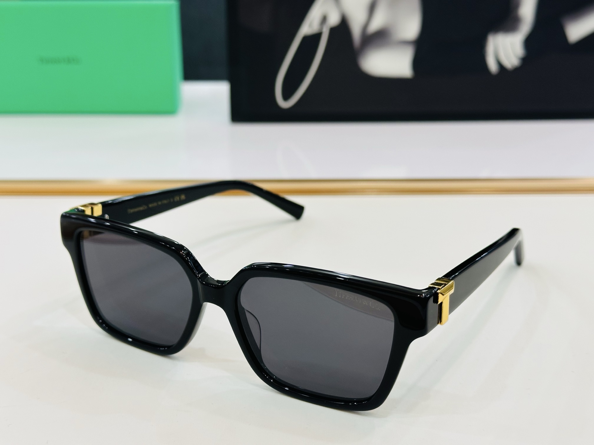 蒂芙家 Tiffany & CO. TF2232U   Size：55口16-145 时尚太阳镜架 👍b