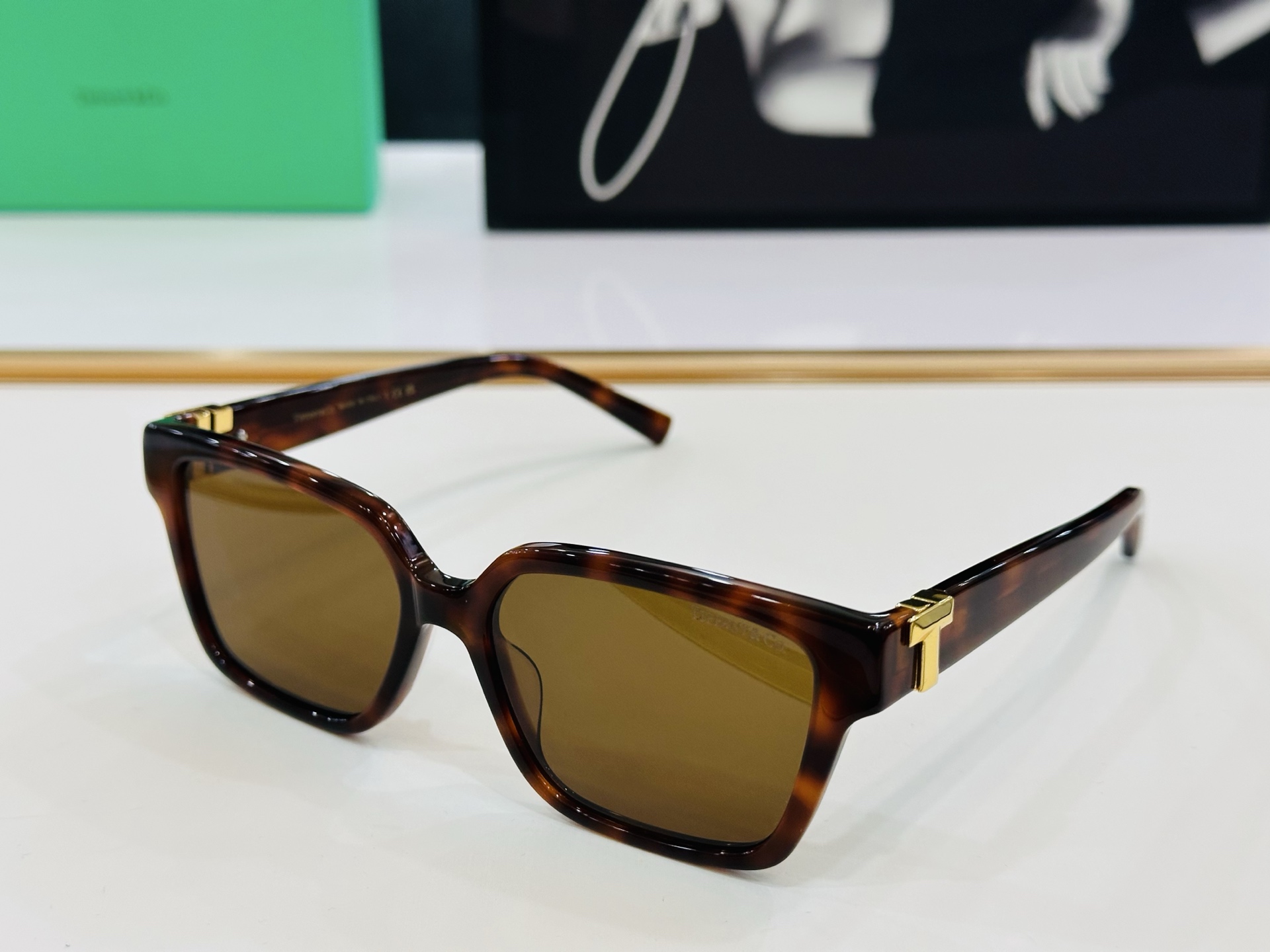 蒂芙家 Tiffany & CO. TF2232U   Size：55口16-145 时尚太阳镜架 👍b