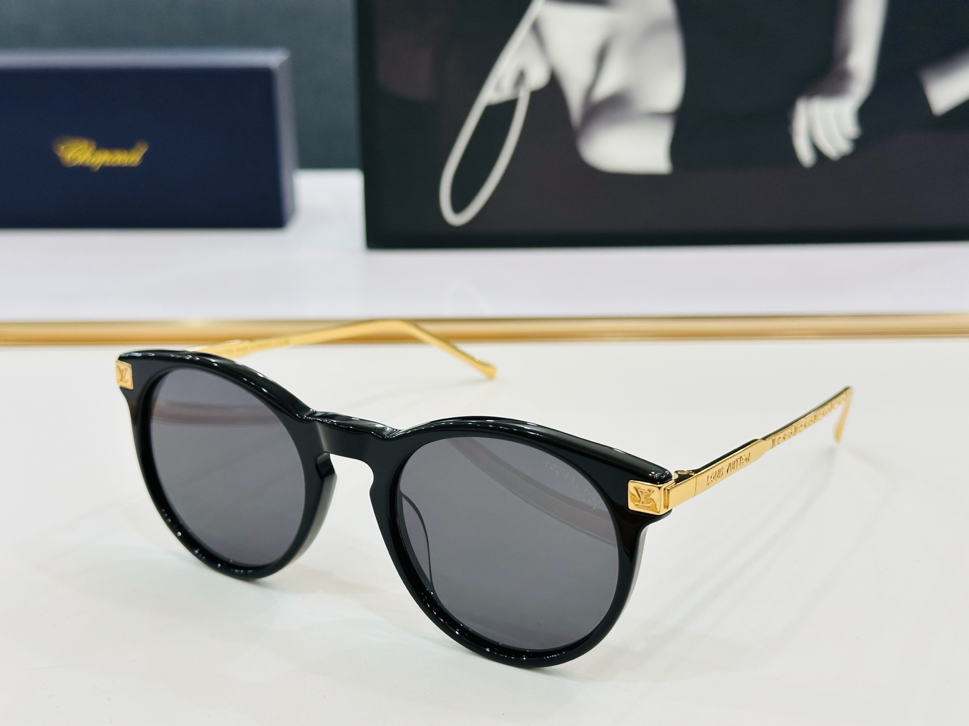 路易家 LOUIS *VUITON 原单高品质 Model Z1669E    高端货 Size：52口