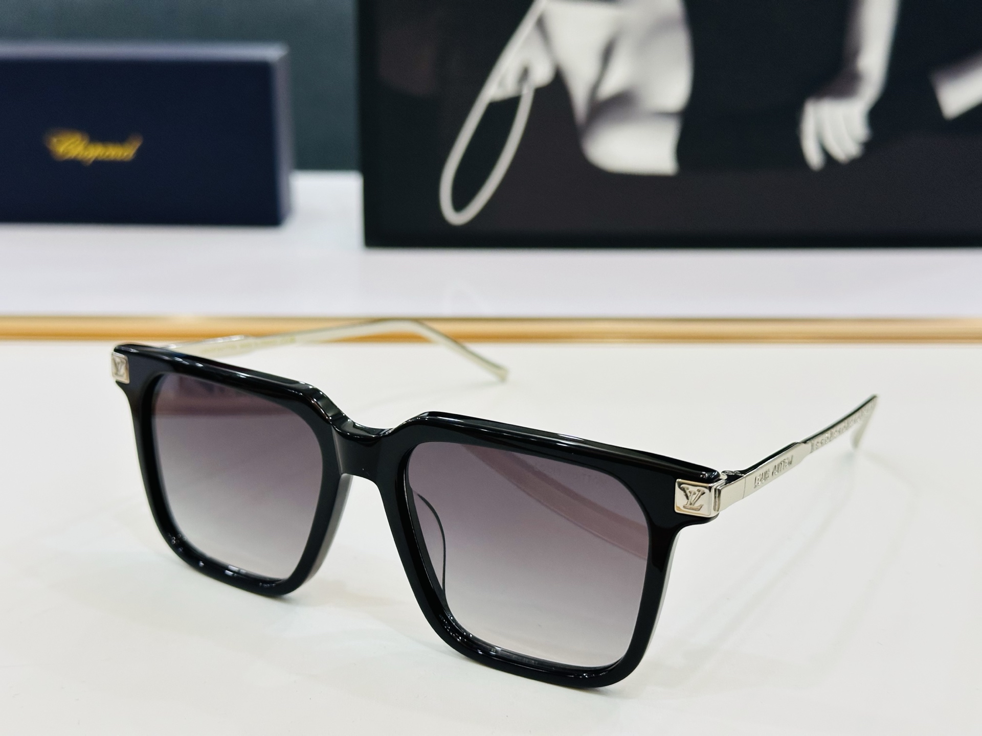 路易家 LOUIS *VUITON 原单高品质 Model Z1826W 高端货 Size：52口17-