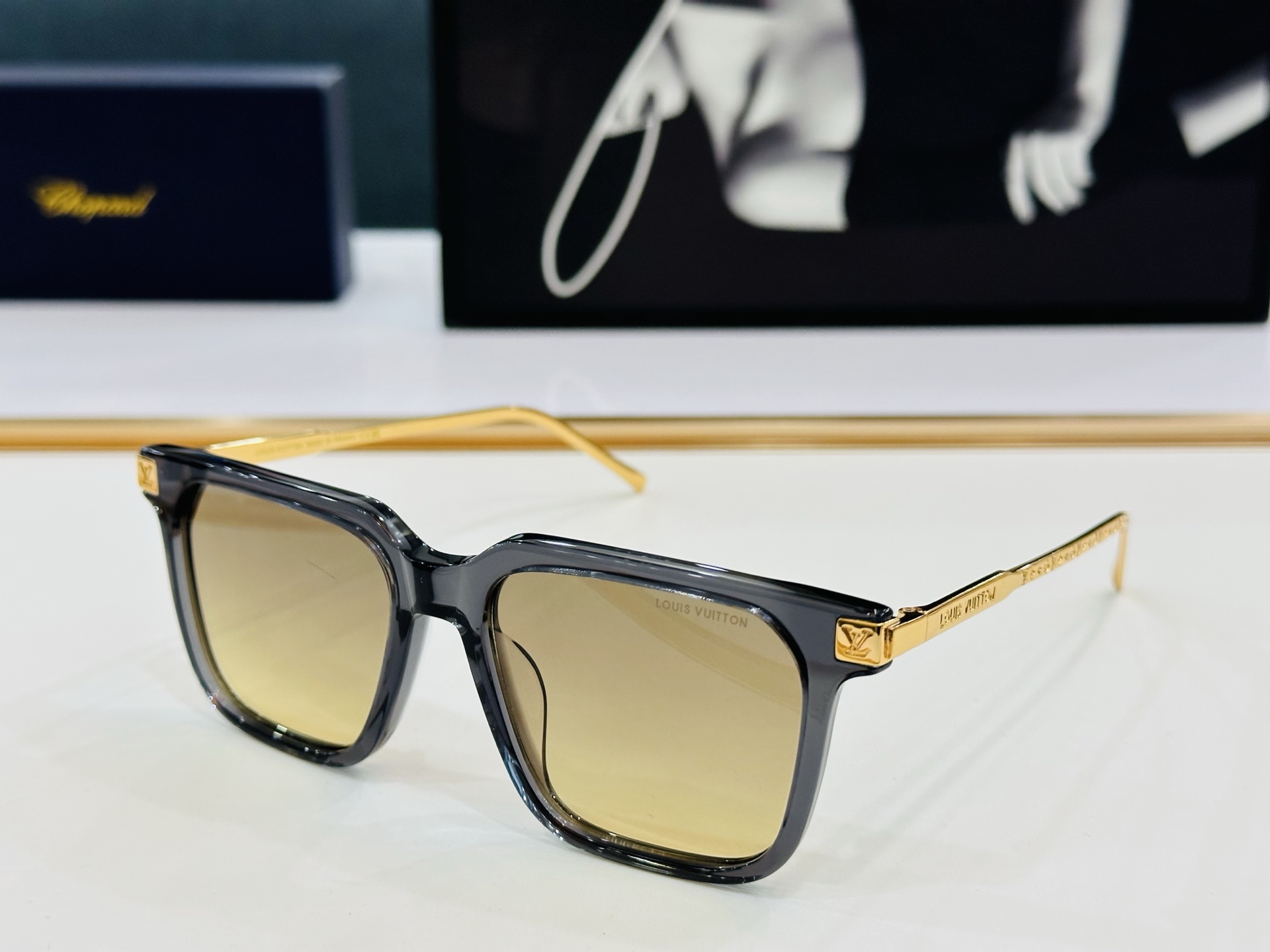 路易家 LOUIS *VUITON 原单高品质 Model Z1826W 高端货 Size：52口17-