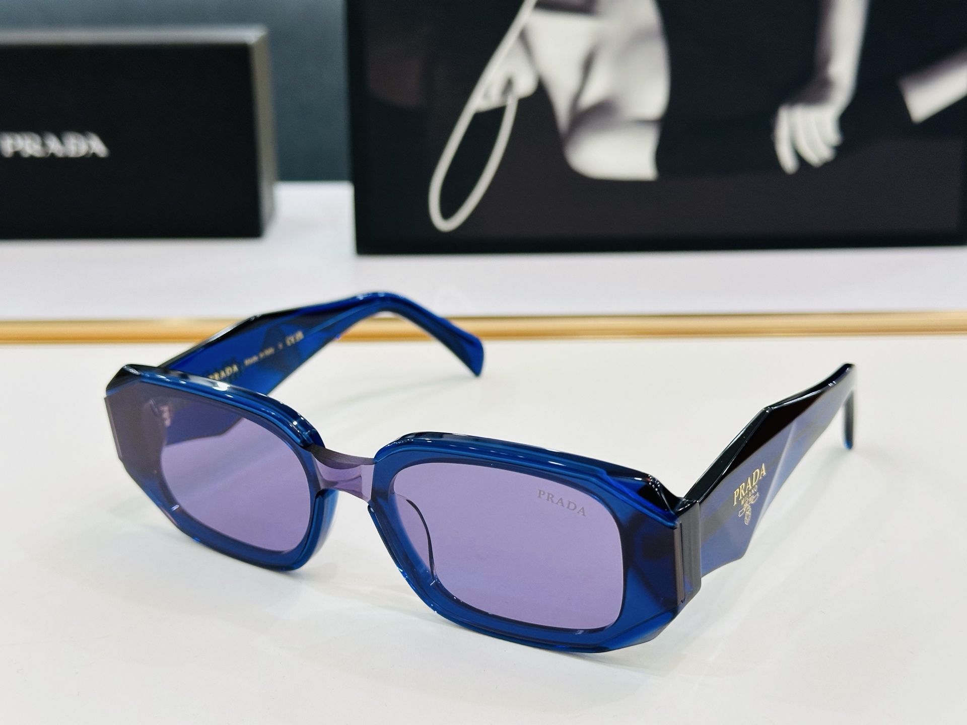 🔺PRAD*🔻普家 PR160S Size：52口21-145   眼镜系列堪称精湛制作 彰显独特个 X