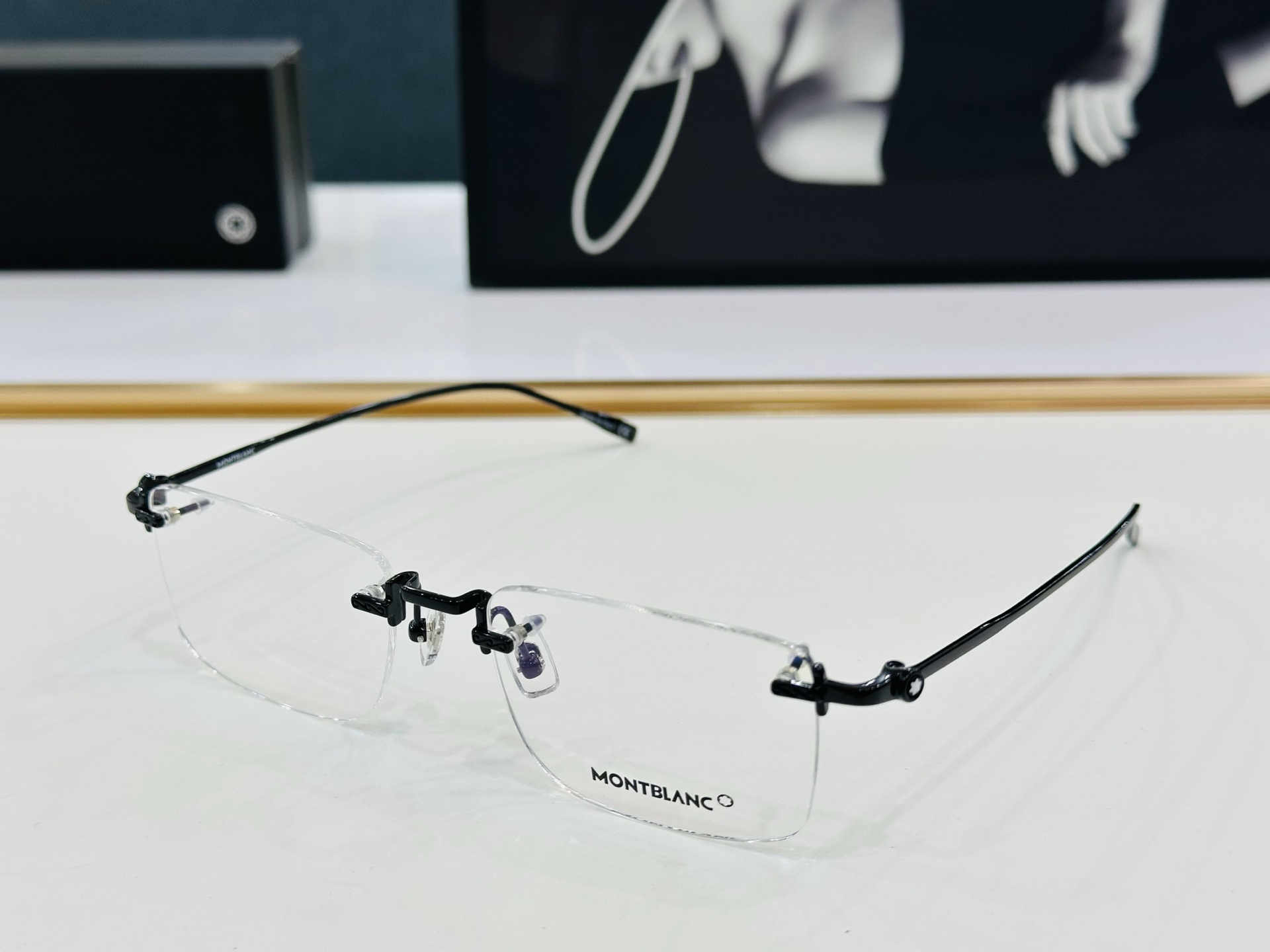官网新品 MONTBLANC 万宝龙 MB0241O Size：54口19-145  做工精良 👍👍L完