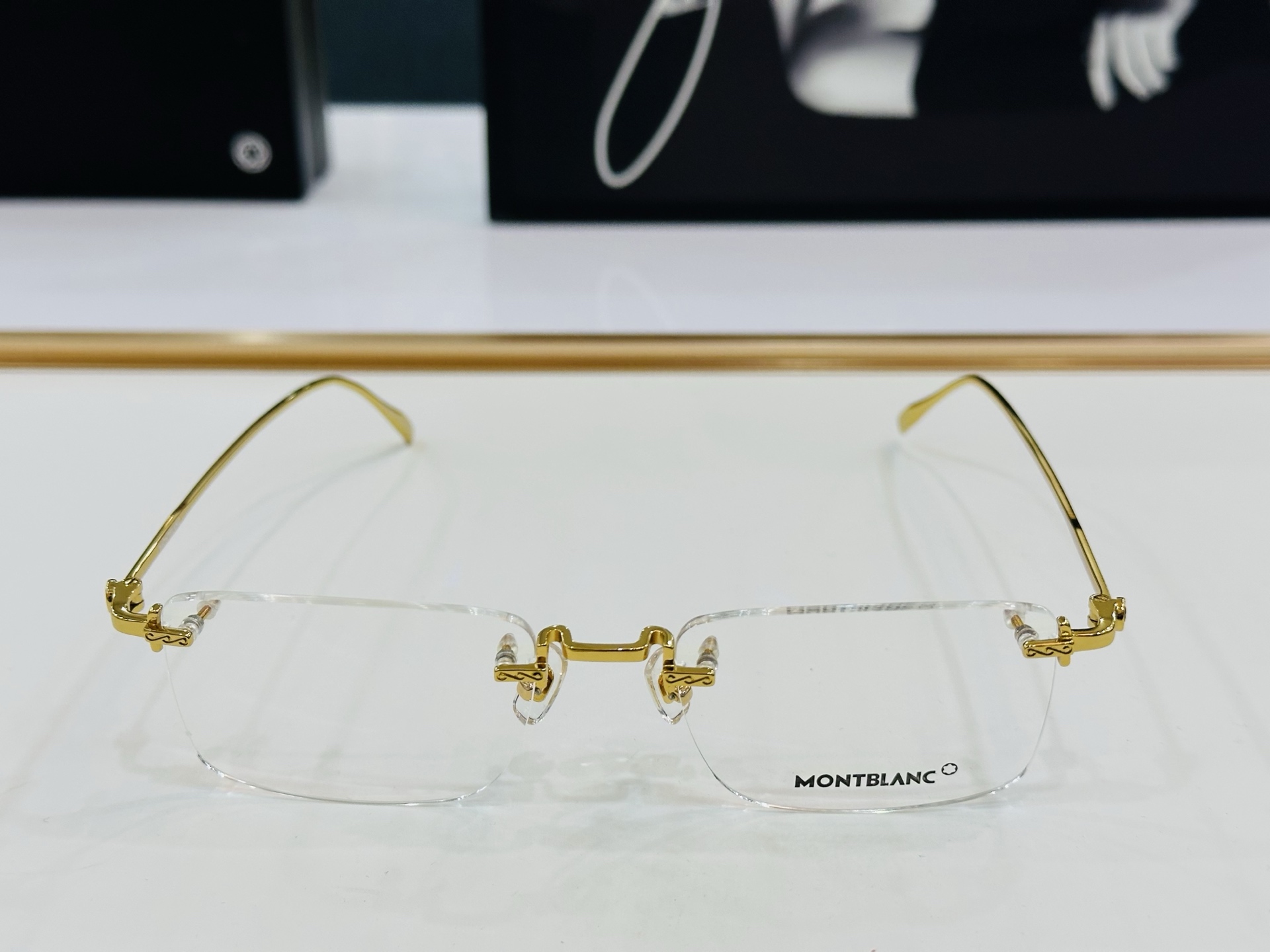 官网新品 MONTBLANC 万宝龙 MB0241O Size：54口19-145  做工精良 👍👍L完