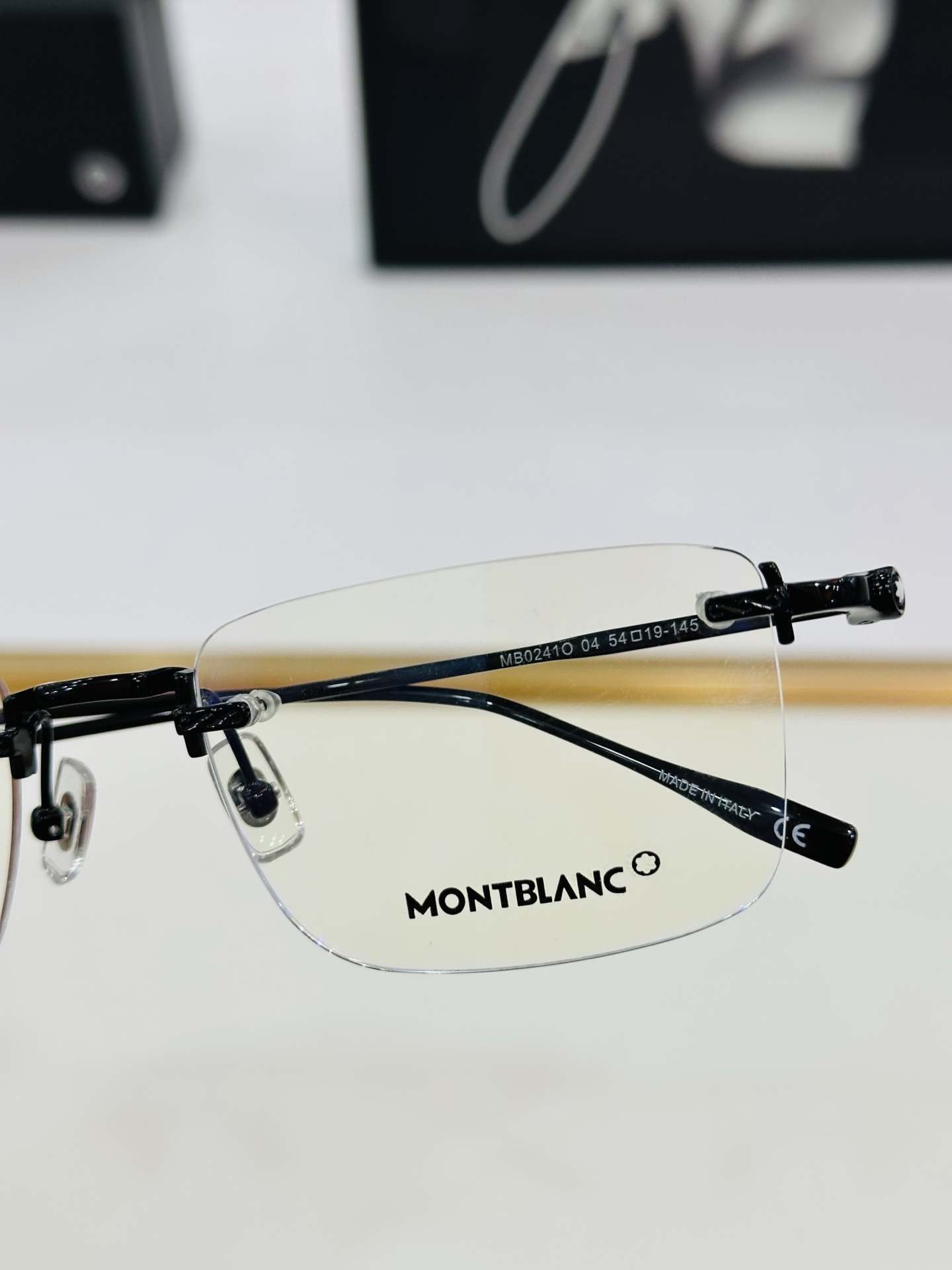 官网新品 MONTBLANC 万宝龙 MB0241O Size：54口19-145  做工精良 👍👍L完