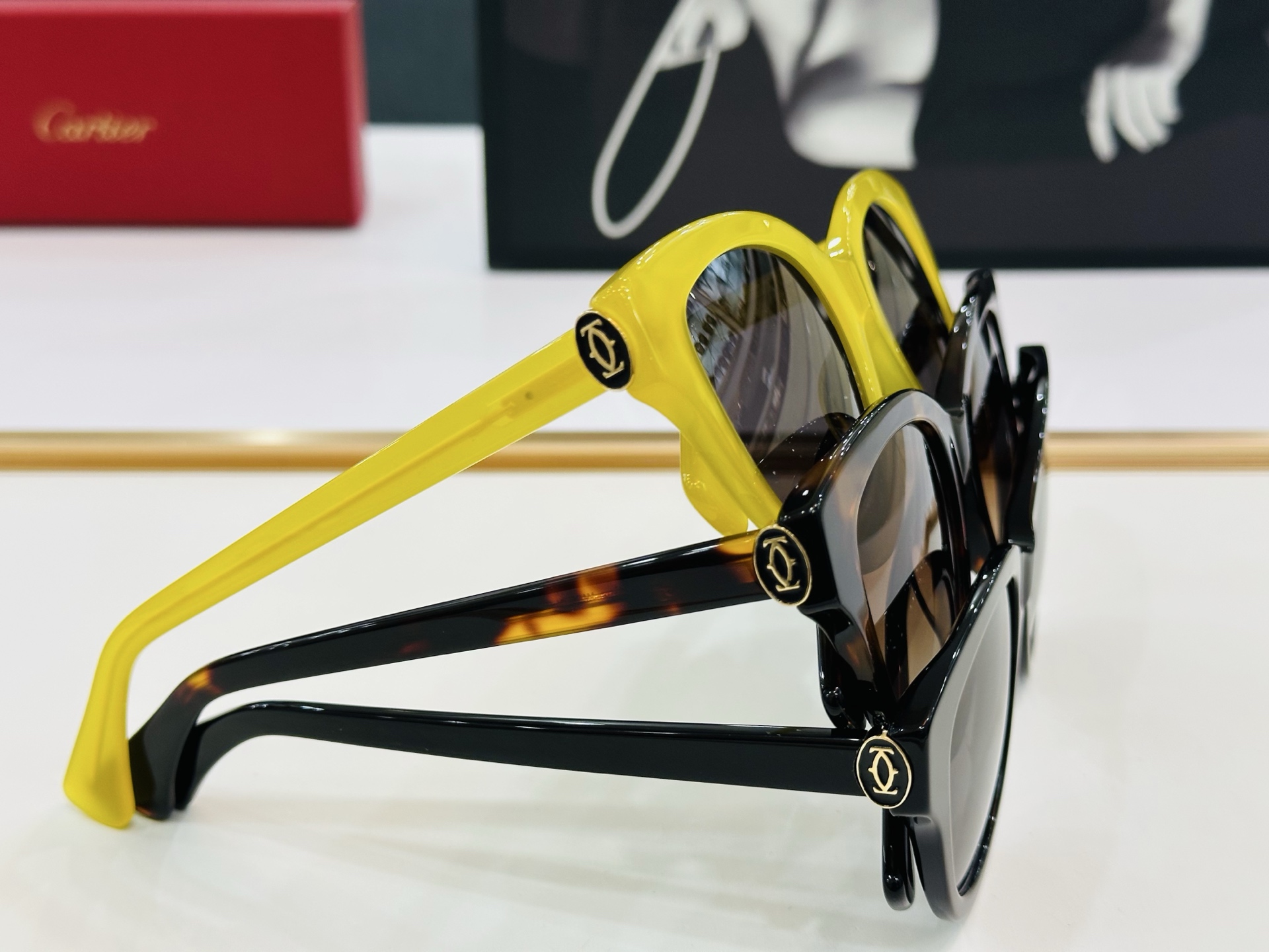 Cartie* 卡家 太阳镜 CT0506S Size：55口19-145 工艺精湛气质十足！Z男女同款