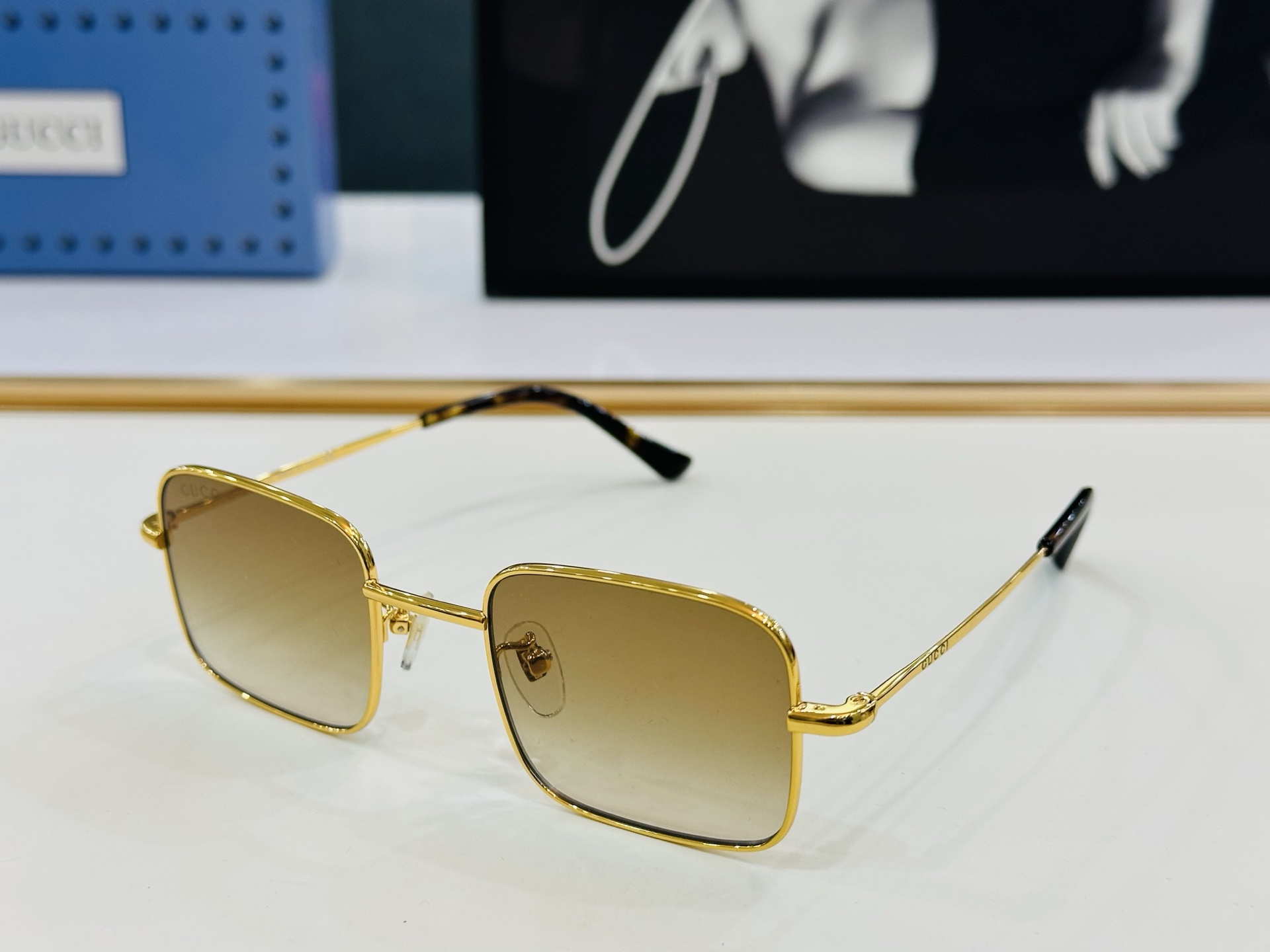 GUCC* 古家 GG1813S 🐝🐝系列 Size：46口23-140   🍁🍁 F超绝品质太阳镜 。