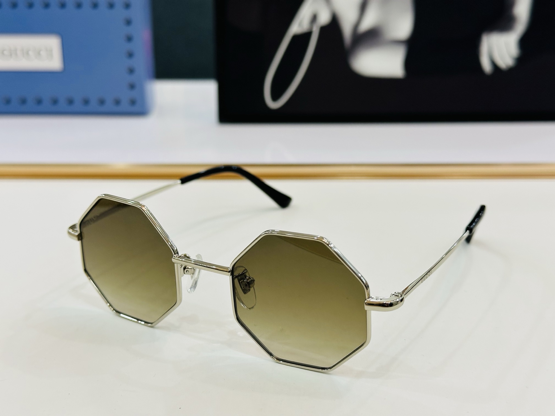 GUCC* 古家 GG1814S 🐝🐝系列 Size：43口23-140   🍁🍁 F超绝品质太阳镜 。