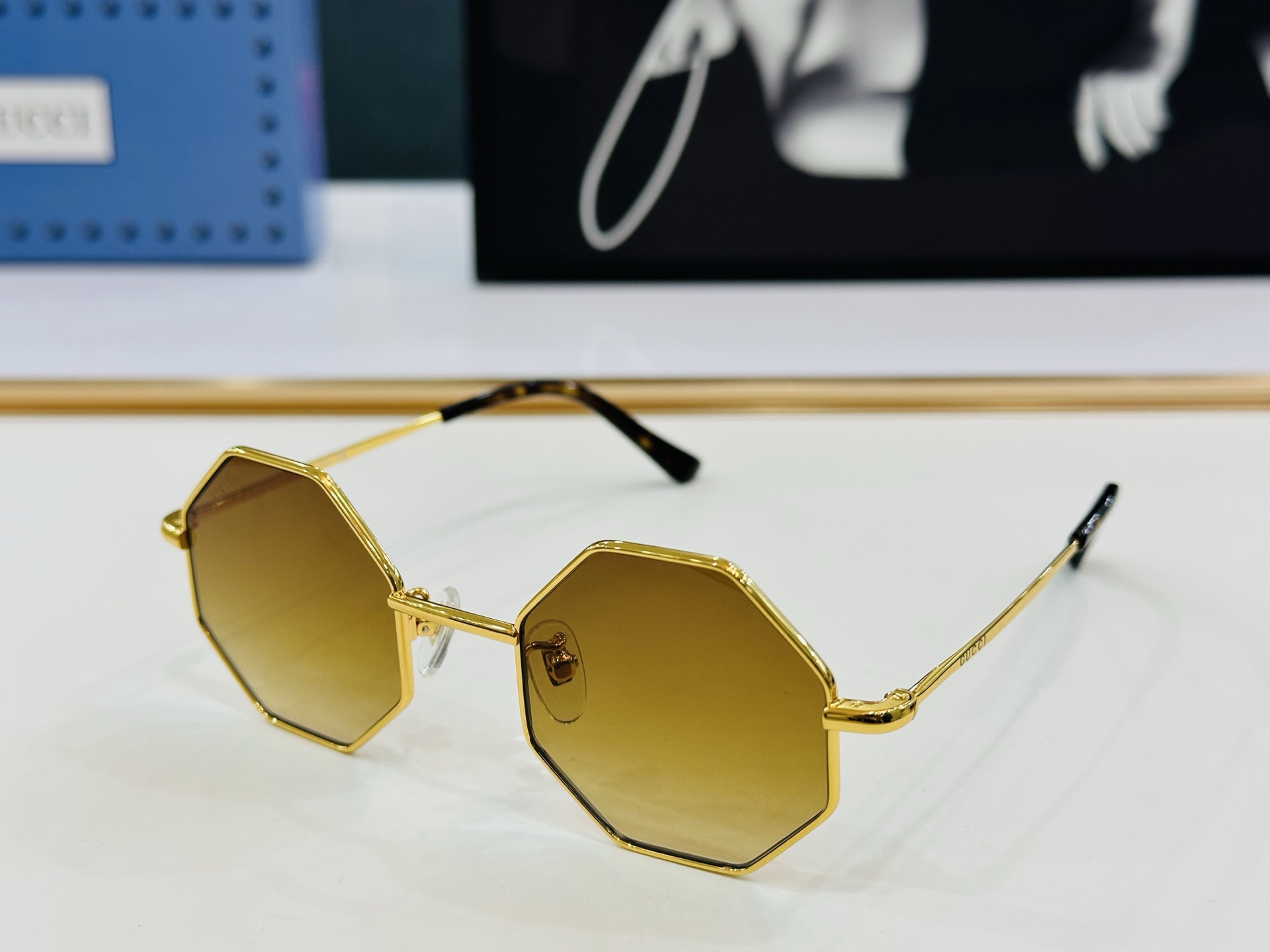 GUCC* 古家 GG1814S 🐝🐝系列 Size：43口23-140   🍁🍁 F超绝品质太阳镜 。
