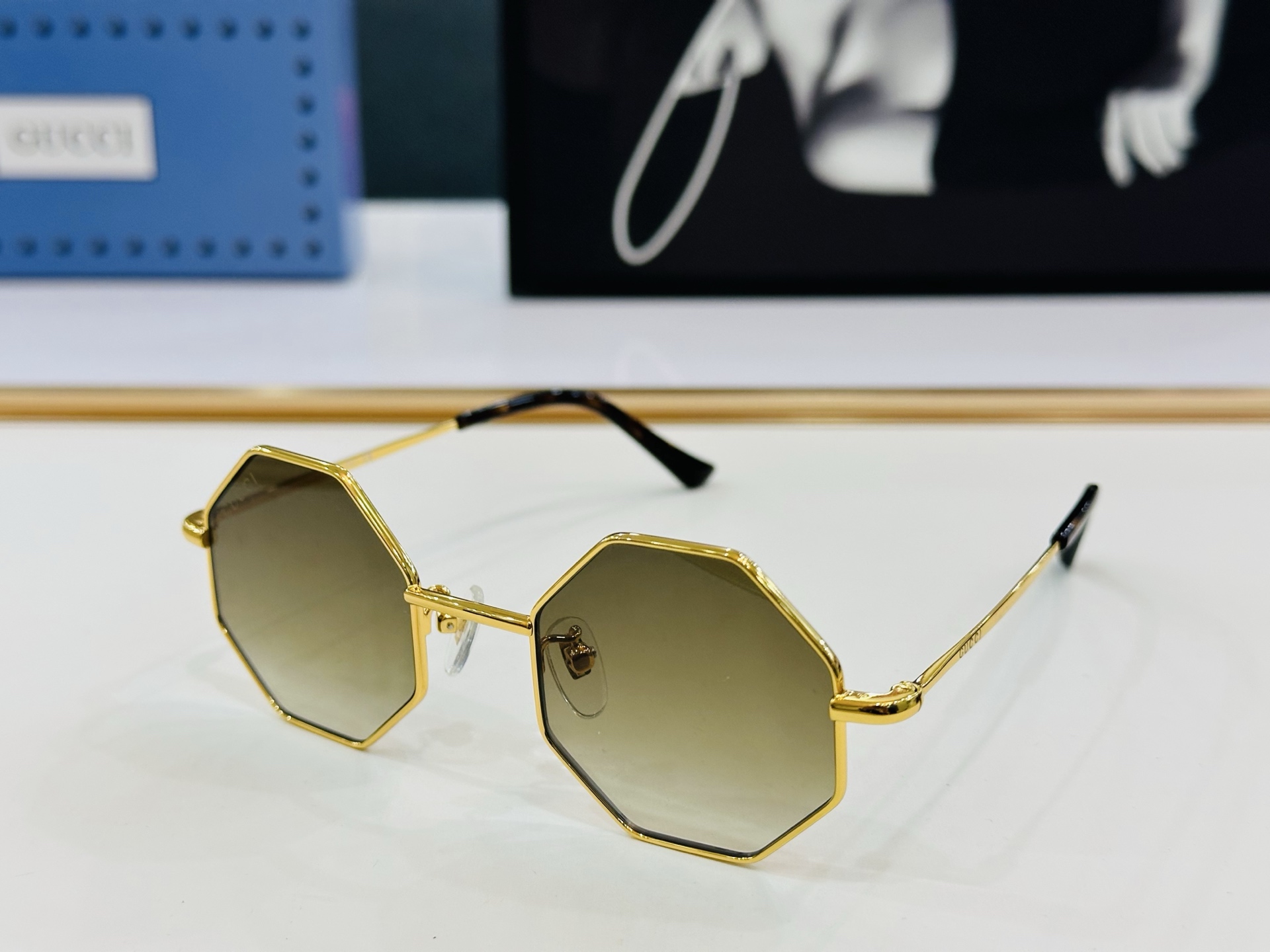 GUCC* 古家 GG1814S 🐝🐝系列 Size：43口23-140   🍁🍁 F超绝品质太阳镜 。