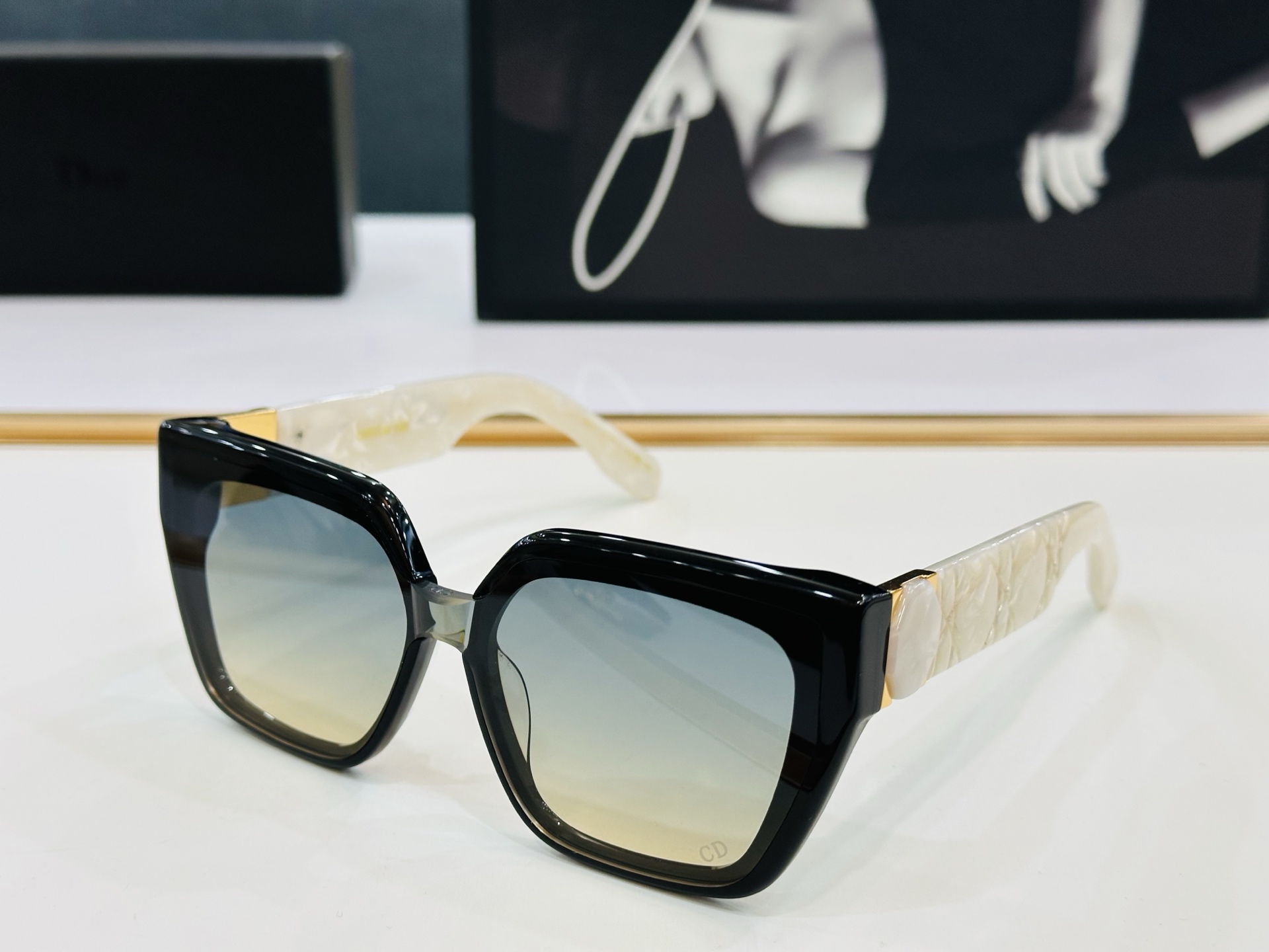 🔻🔻🔻DIO* 迪家 S2I Size：55口17-145   春夏款墨镜 😎🔆 XL搭配镜腿精致 质量