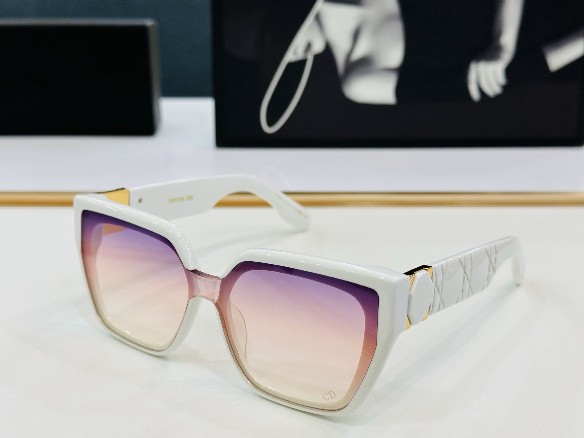 🔻🔻🔻DIO* 迪家 S2I Size：55口17-145   春夏款墨镜 😎🔆 XL搭配镜腿精致 质量