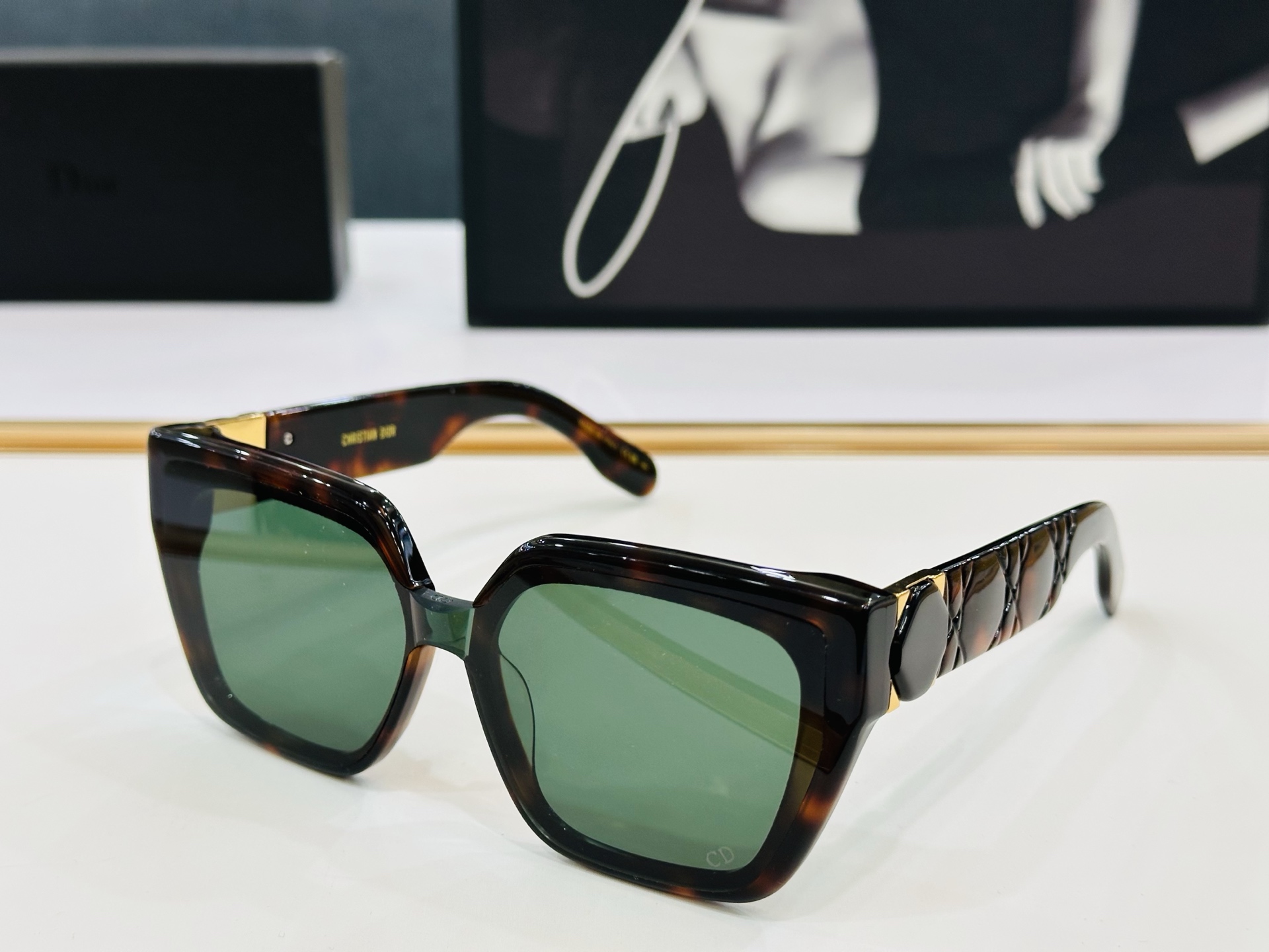 🔻🔻🔻DIO* 迪家 S2I Size：55口17-145   春夏款墨镜 😎🔆 XL搭配镜腿精致 质量