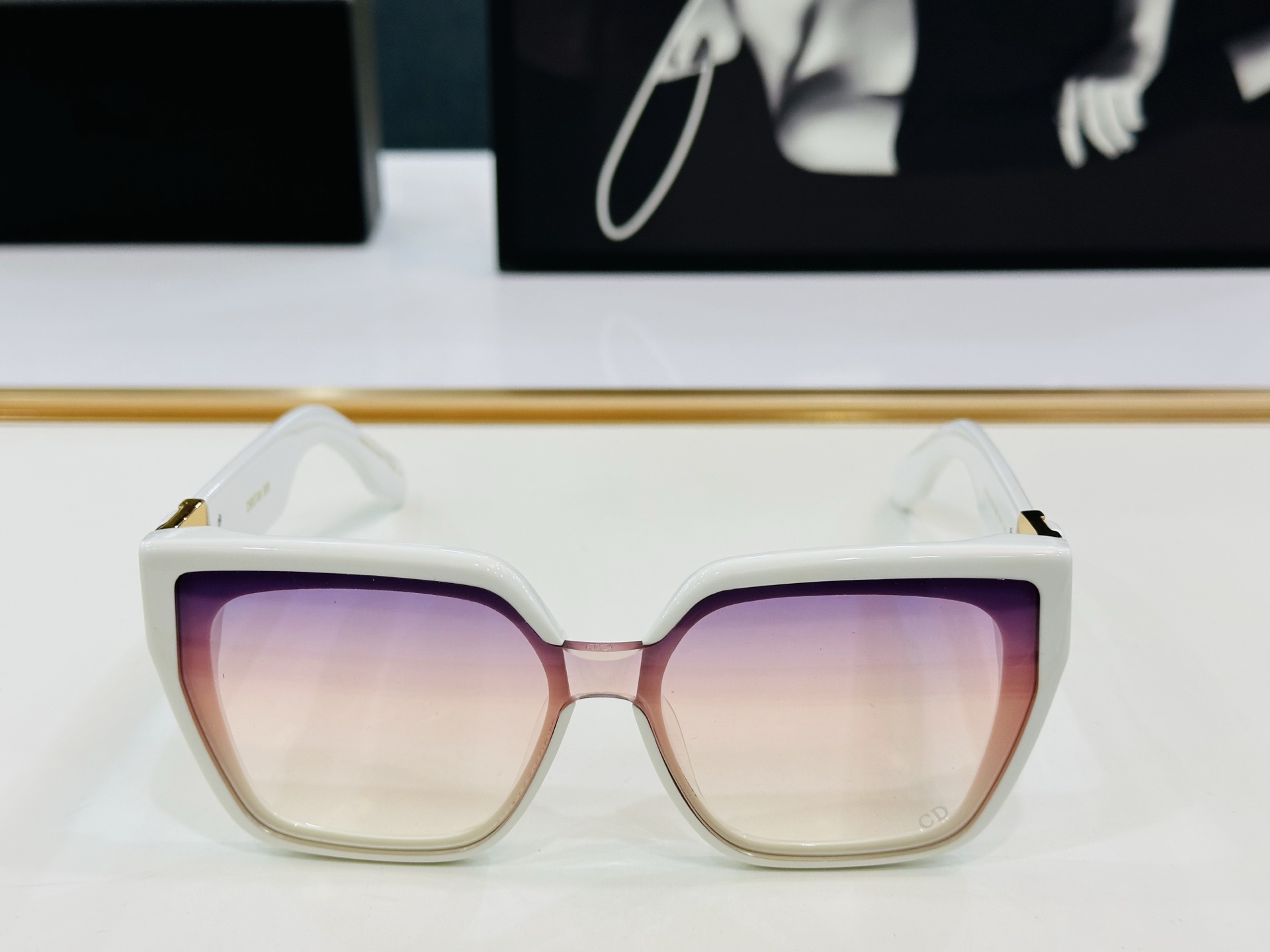 🔻🔻🔻DIO* 迪家 S2I Size：55口17-145   春夏款墨镜 😎🔆 XL搭配镜腿精致 质量