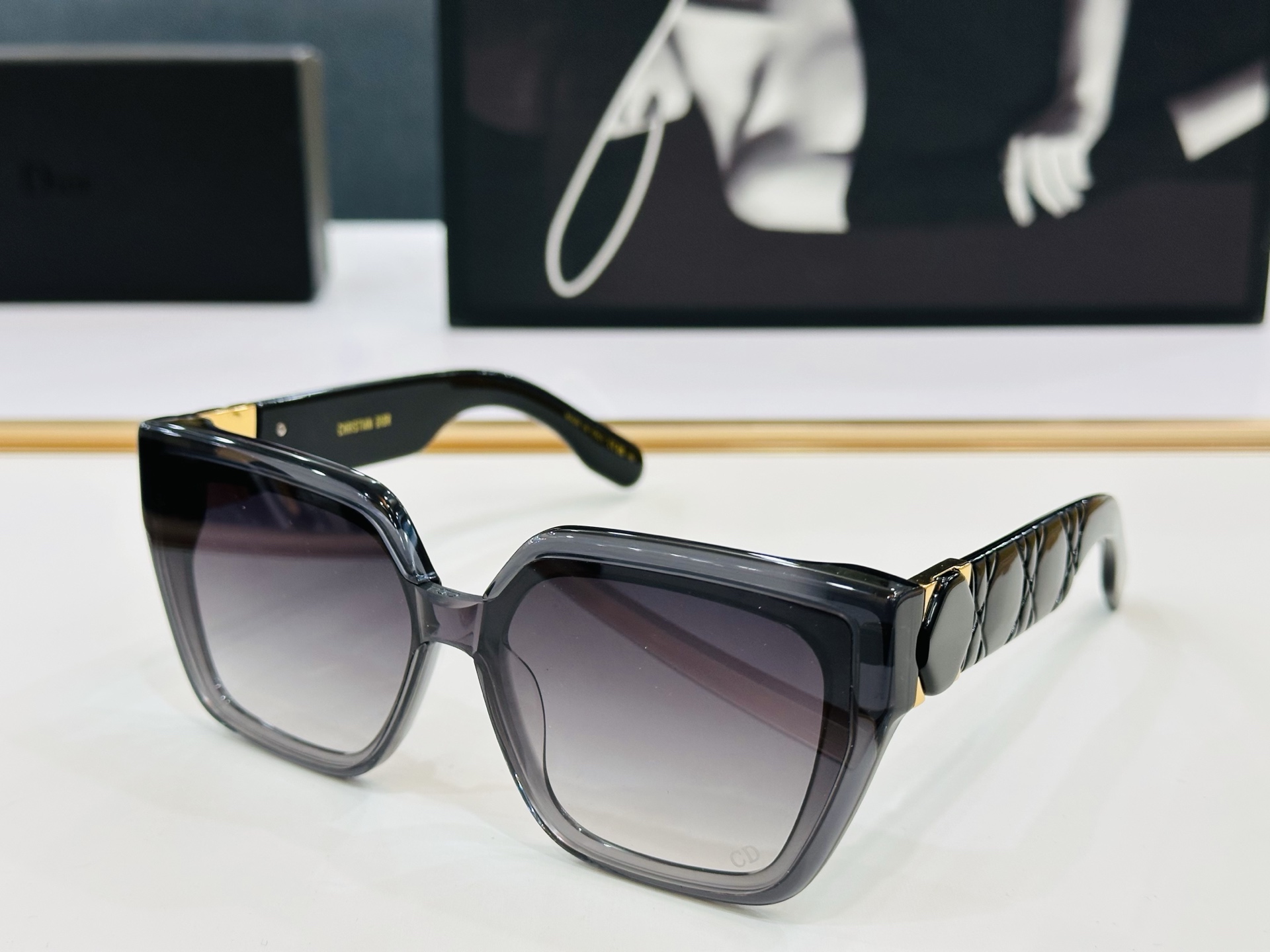 🔻🔻🔻DIO* 迪家 S2I Size：55口17-145   春夏款墨镜 😎🔆 XL搭配镜腿精致 质量