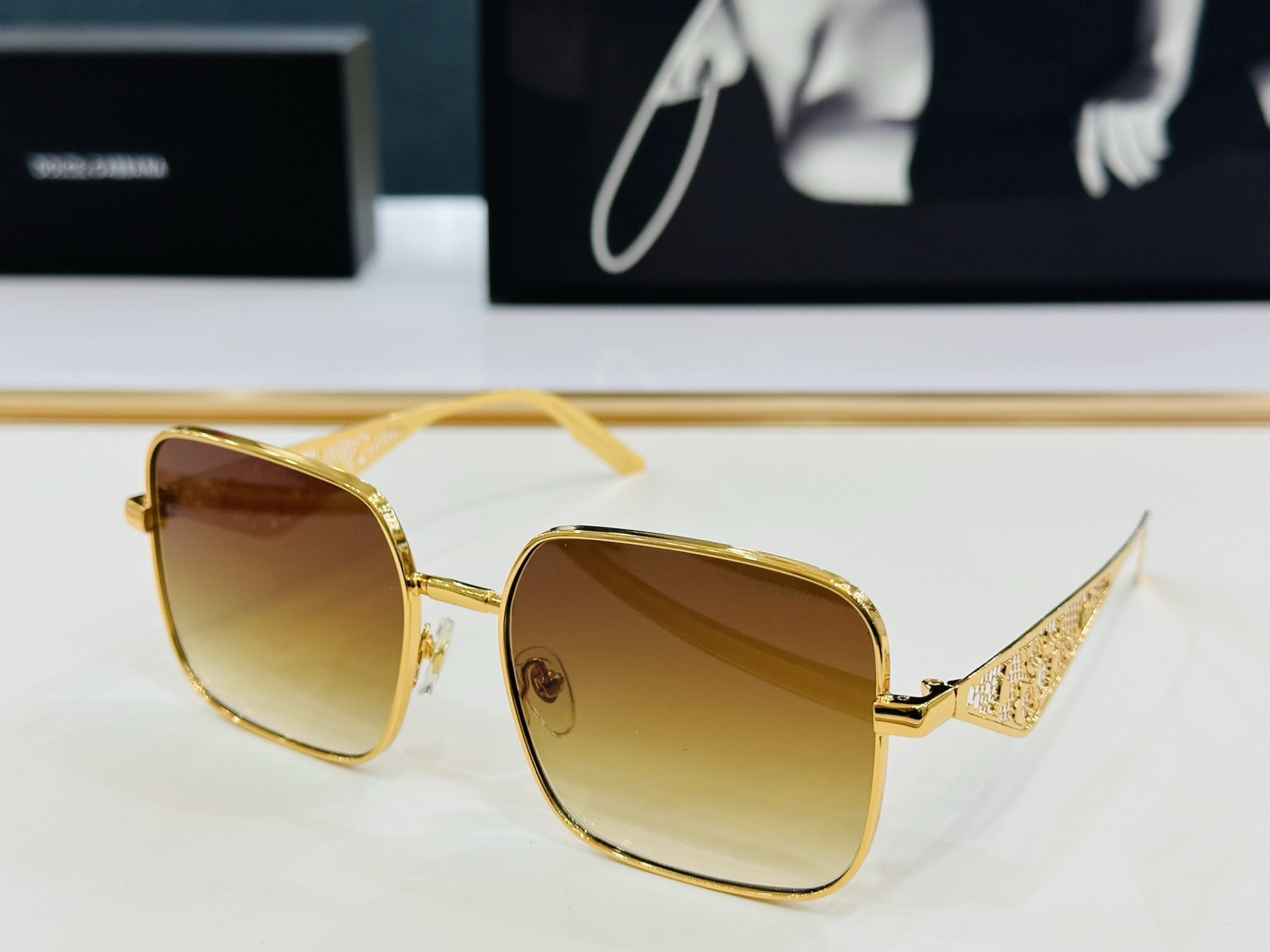 🆕 官网款🔺DOLCE&GABBAN*🔻DG2310  Size：58口17-145  新颖独特🔝🔝b美
