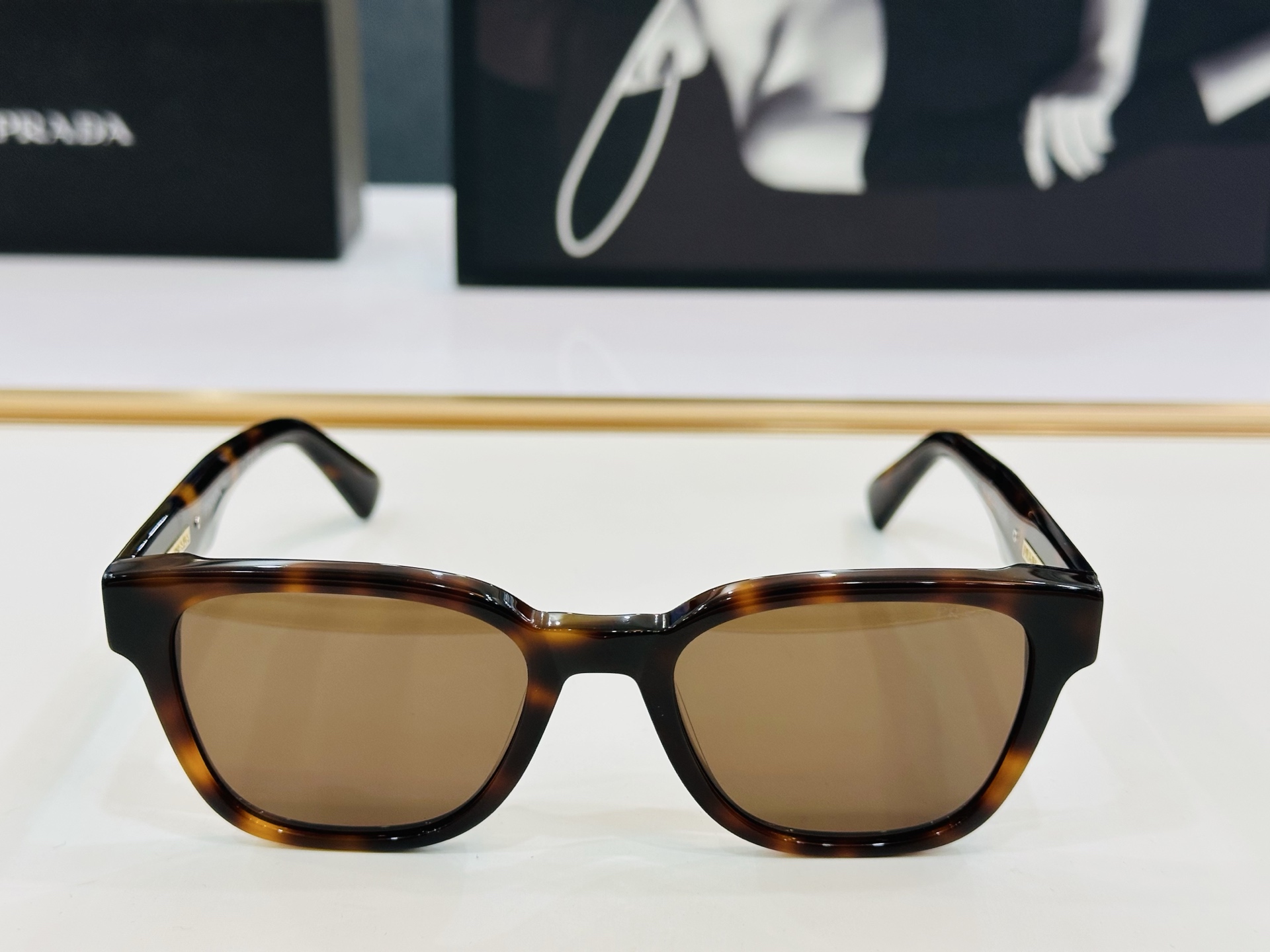 🔺PRAD*🔻普家 PRA04 Size：52口20-145   眼镜系列堪称精湛制作 彰显独特个 L火