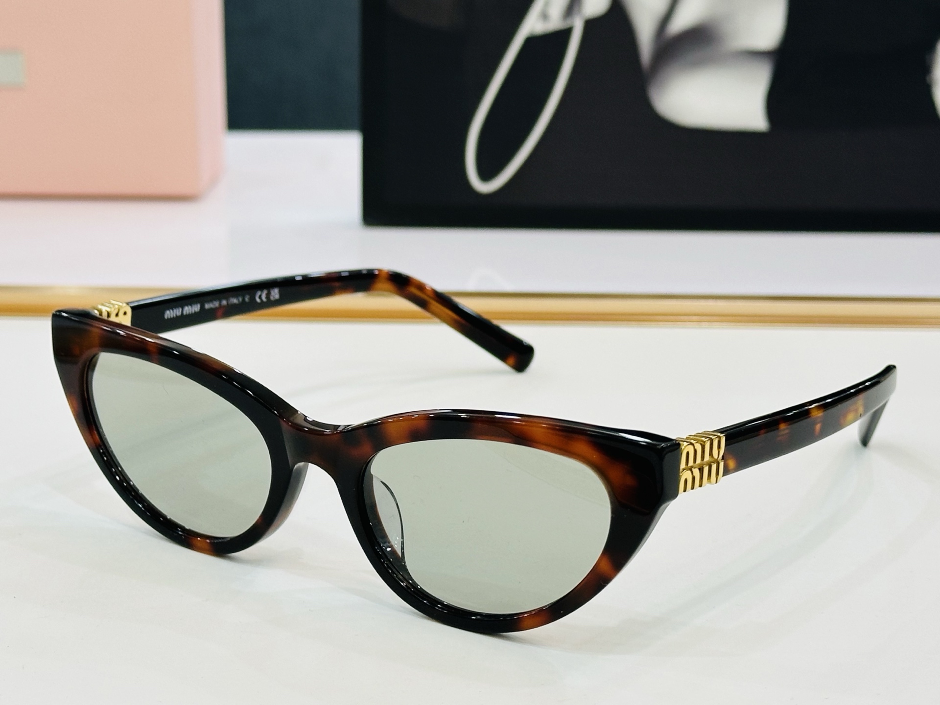 谬家 MUA04S Size：55口18-140 女士太阳眼镜 玫瑰玫瑰 高档 FD时尚墨镜潮人强强太阳
