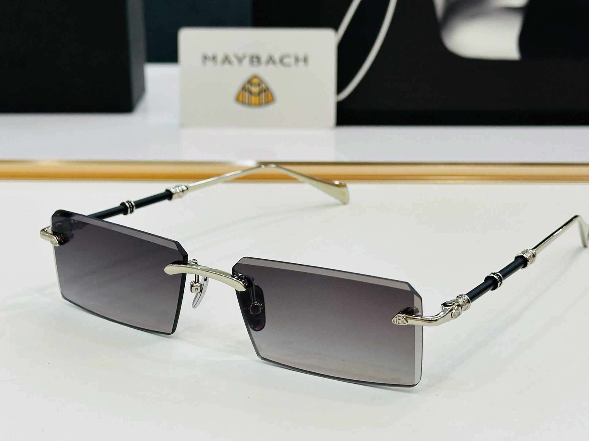 高品质 迈巴赫 🎉🎉做工精美💕💕MAYBAC*H Z141   Size：58口17-145  质感十足