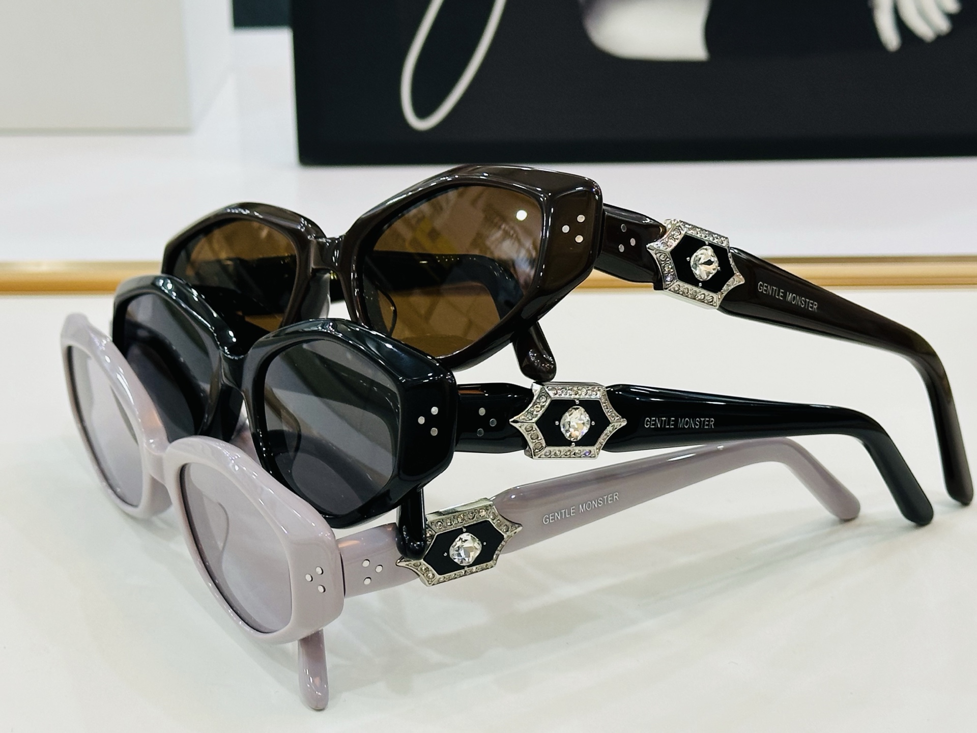 原版官网 GM的墨镜 VEGAX  太好看爆了🕶️ b又推出这款 Size：55口20-145 超大气百