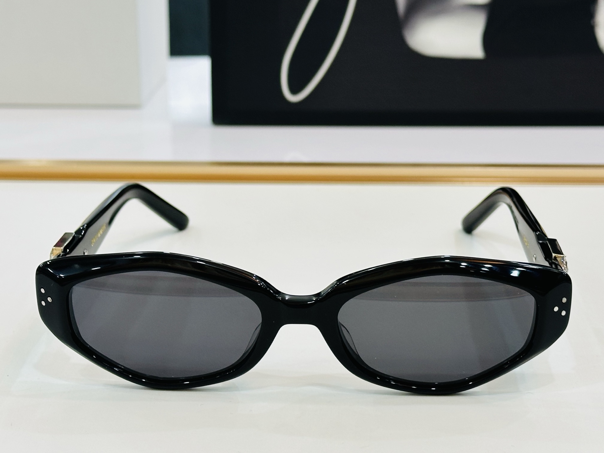 原版官网 GM的墨镜 VEGAX  太好看爆了🕶️ b又推出这款 Size：55口20-145 超大气百