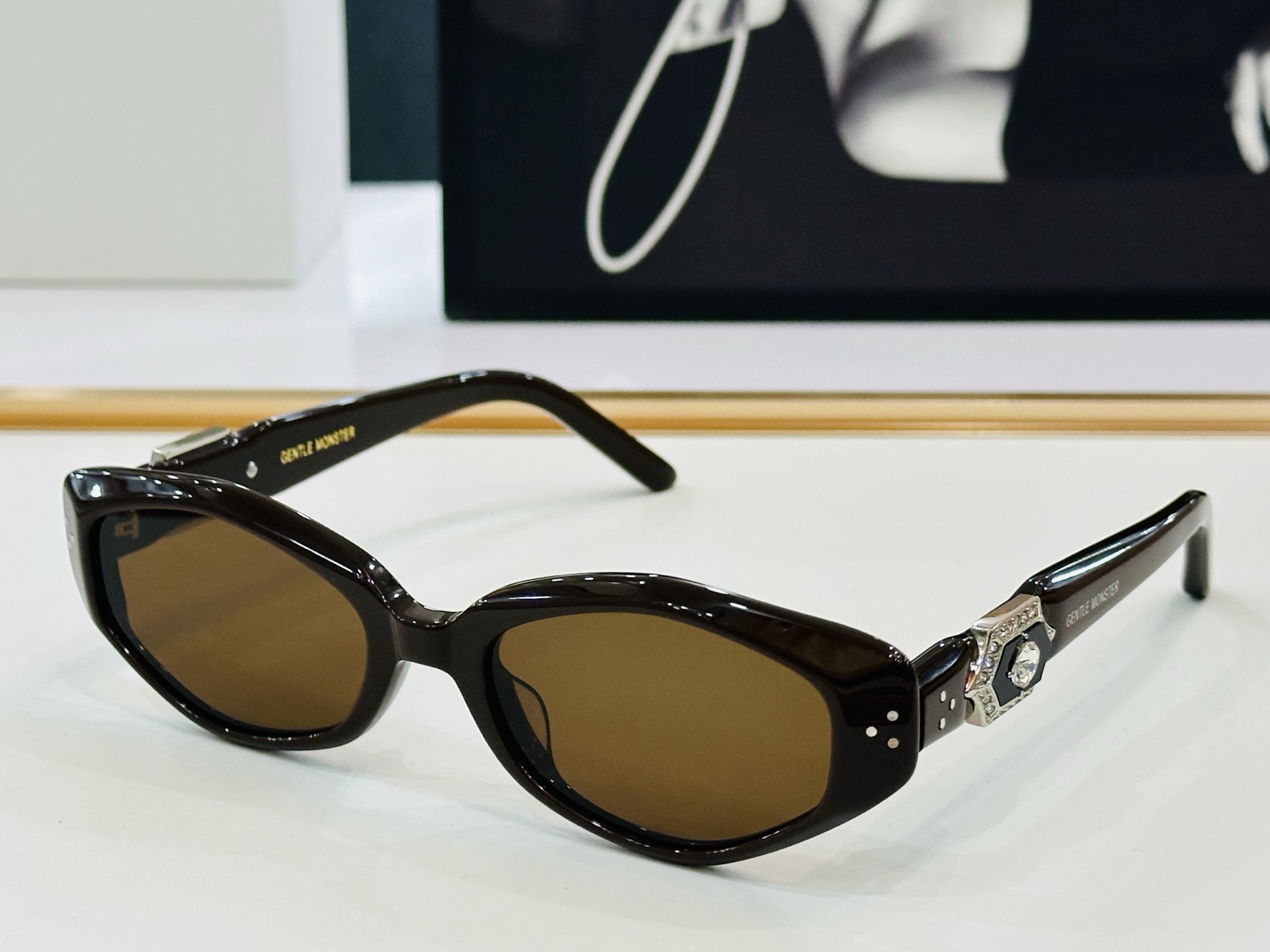 原版官网 GM的墨镜 VEGAX  太好看爆了🕶️ b又推出这款 Size：55口20-145 超大气百