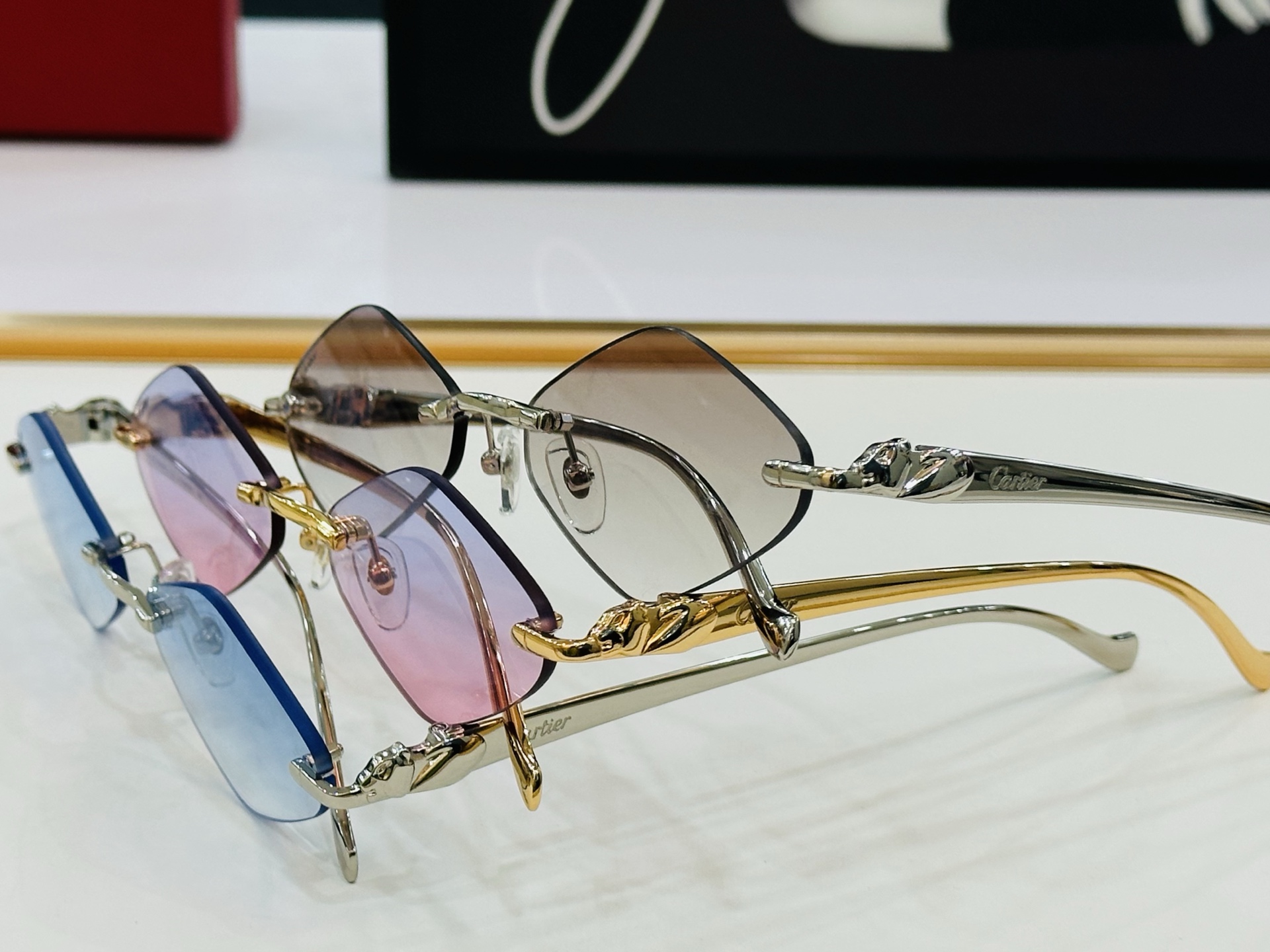 🆕 原版Cartie* 卡家 官网经典款 太阳镜 CT0058O Size：55口18-130 电镀工艺